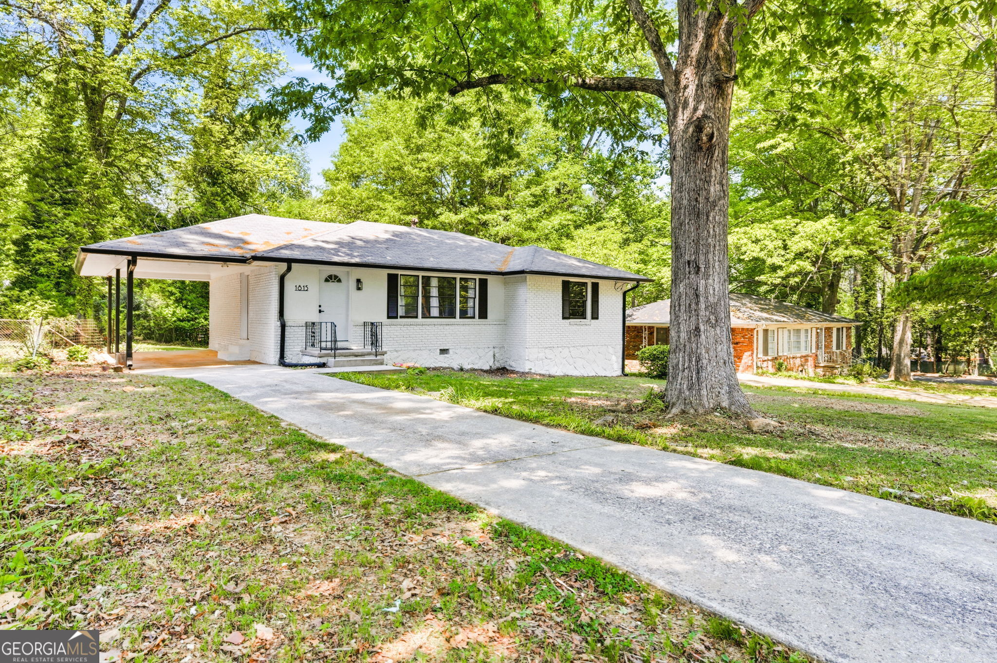 1815 Windsor Drive Sw Property Photo 2