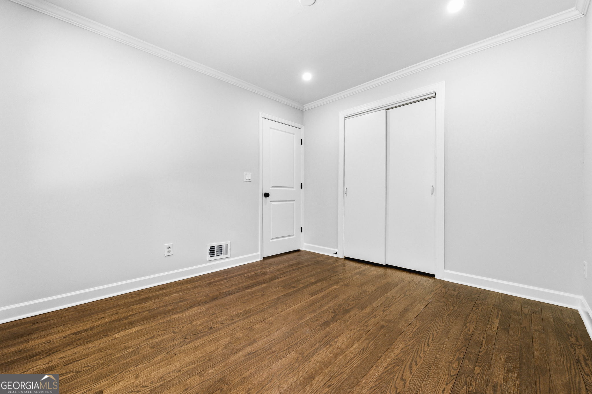 1815 Windsor Drive Sw Property Photo 20