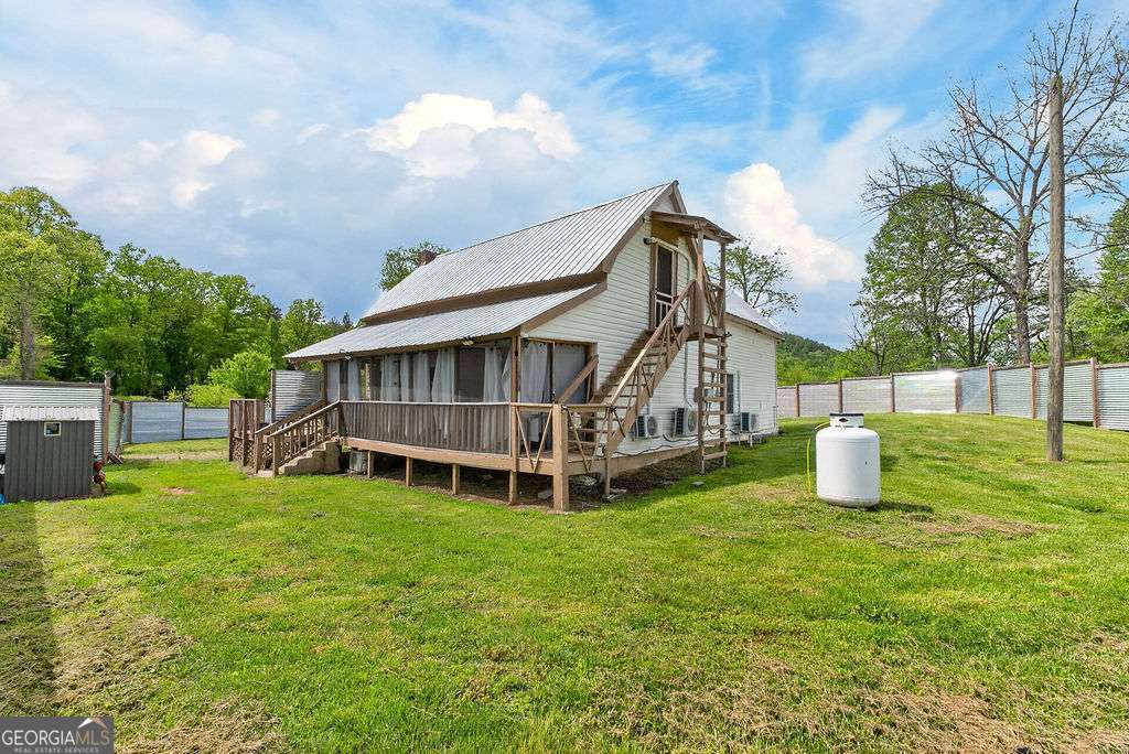 2731 Tate Road Property Photo 3