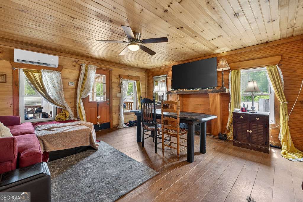 2731 Tate Road Property Photo 7