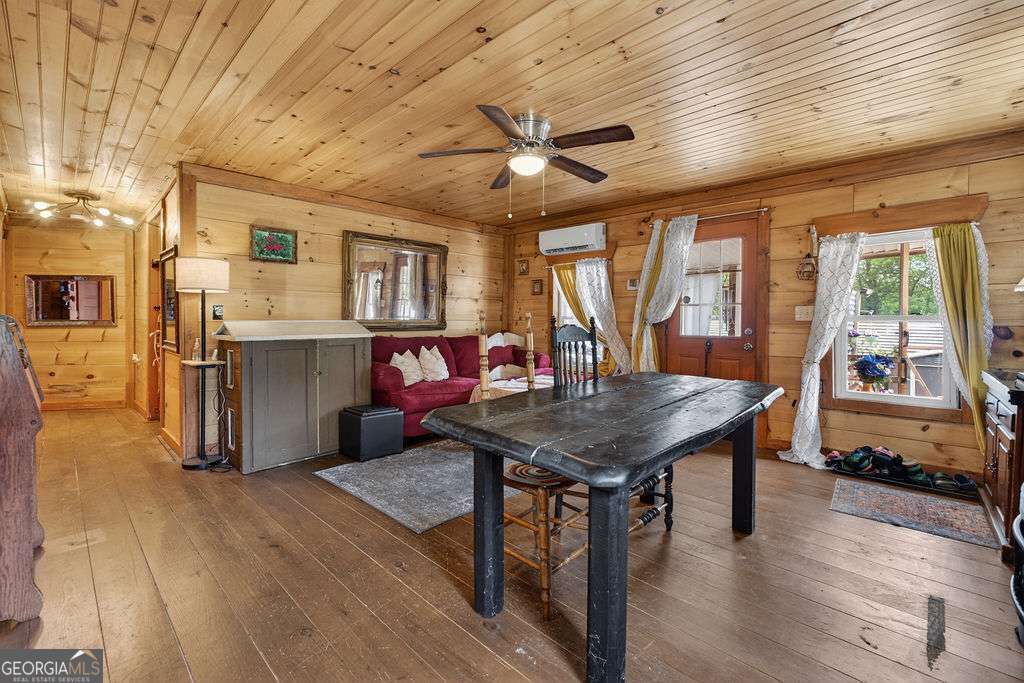 2731 Tate Road Property Photo 8