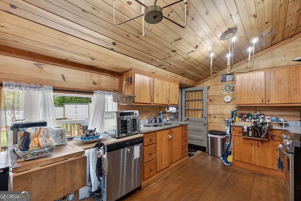 2731 Tate Road Property Photo 14