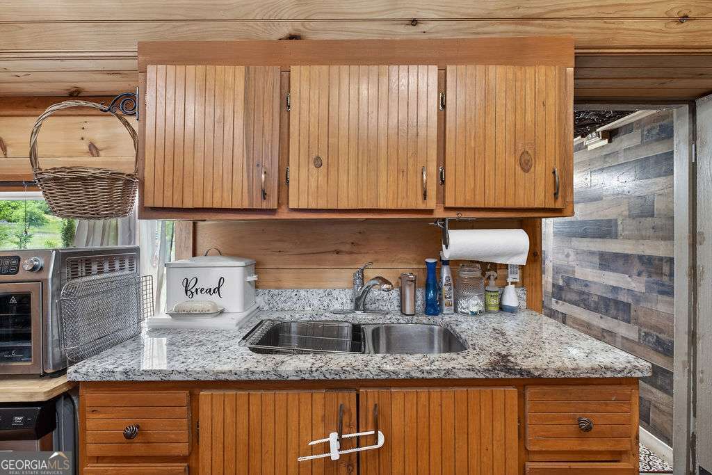 2731 Tate Road Property Photo 18