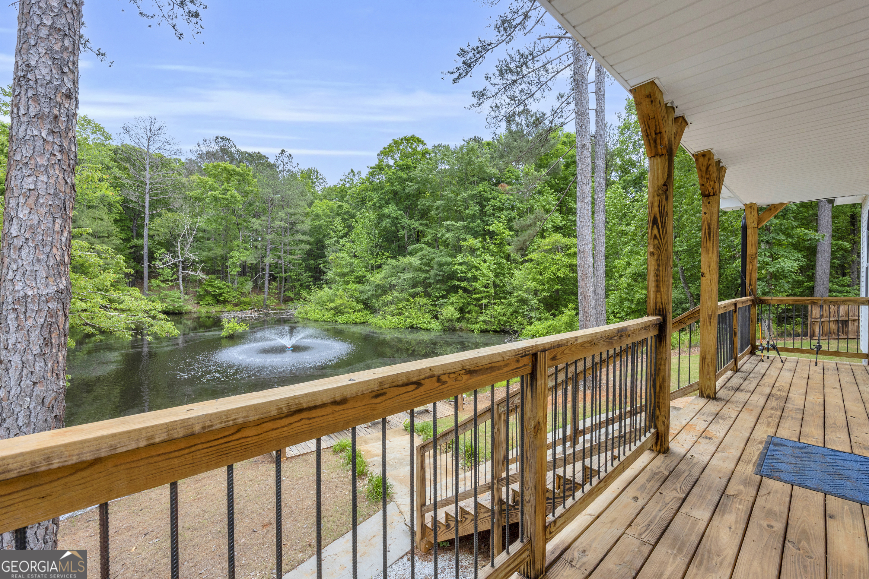 1597 Mercier Road Property Photo 7
