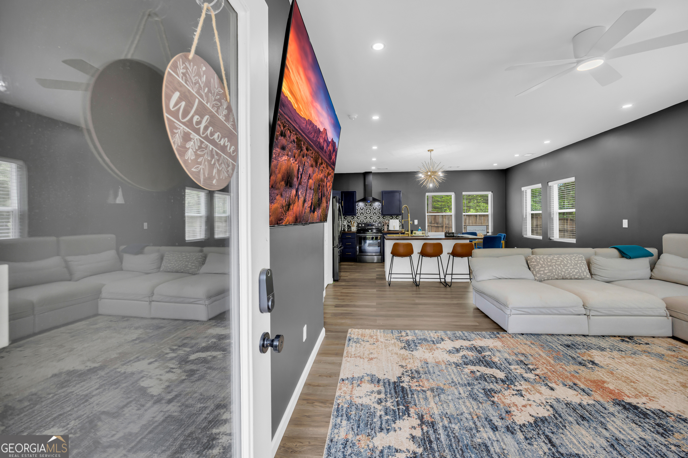 1597 Mercier Road Property Photo 8