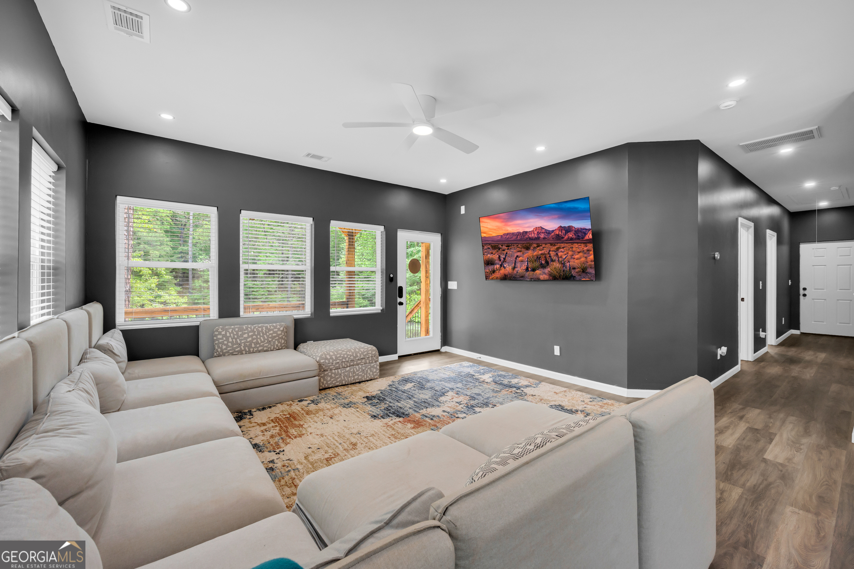 1597 Mercier Road Property Photo 12