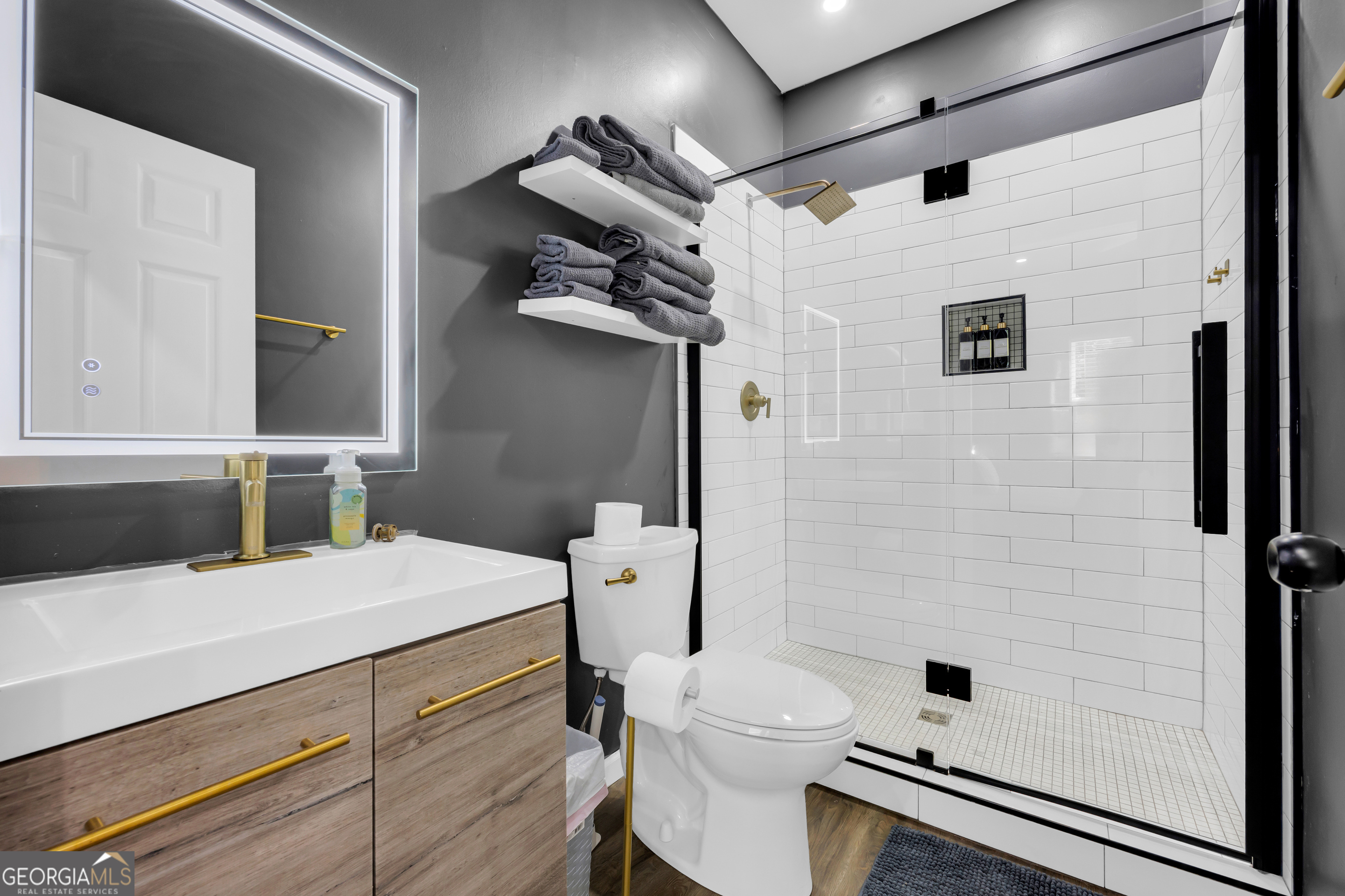 1597 Mercier Road Property Photo 18