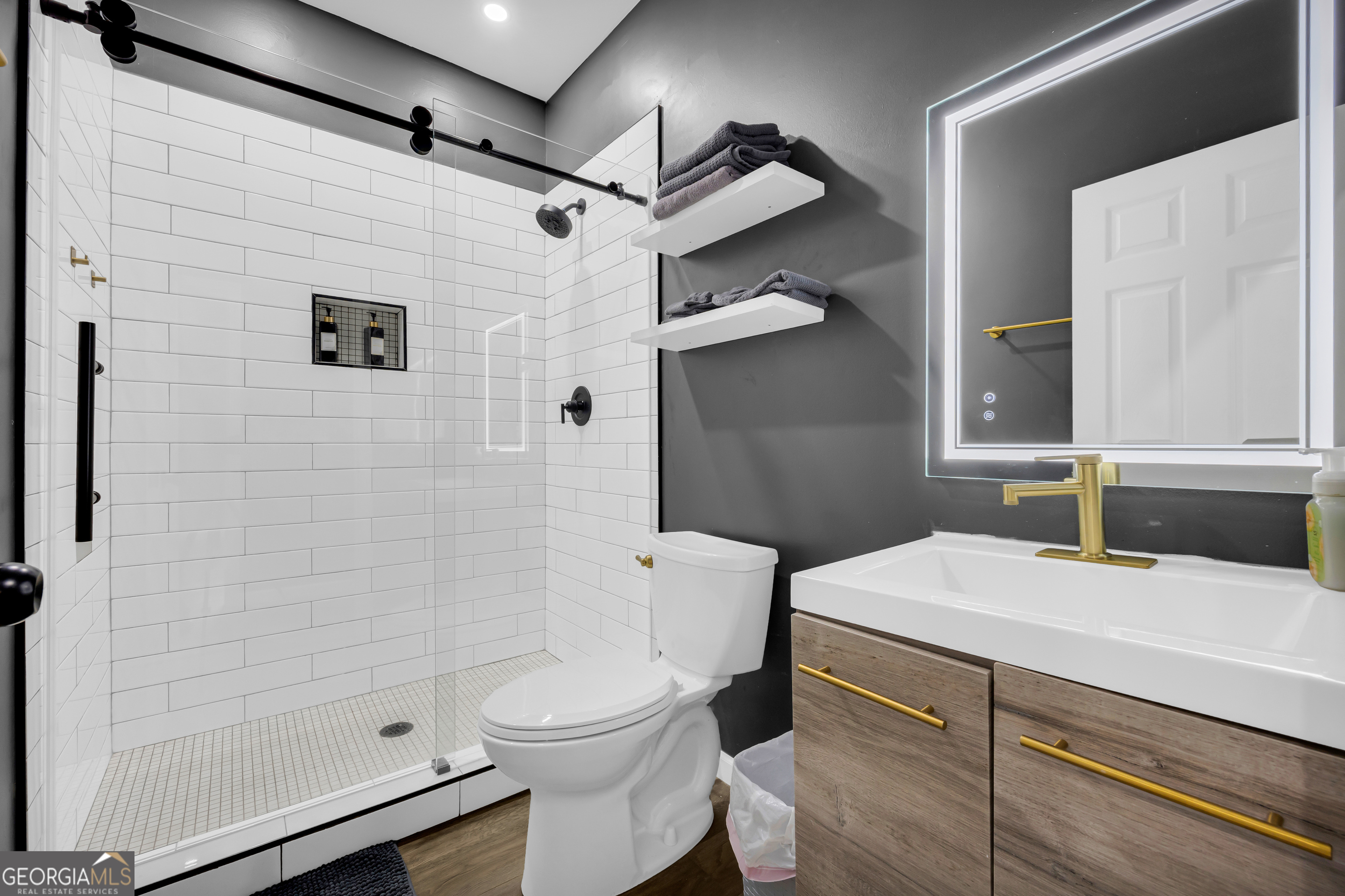 1597 Mercier Road Property Photo 19