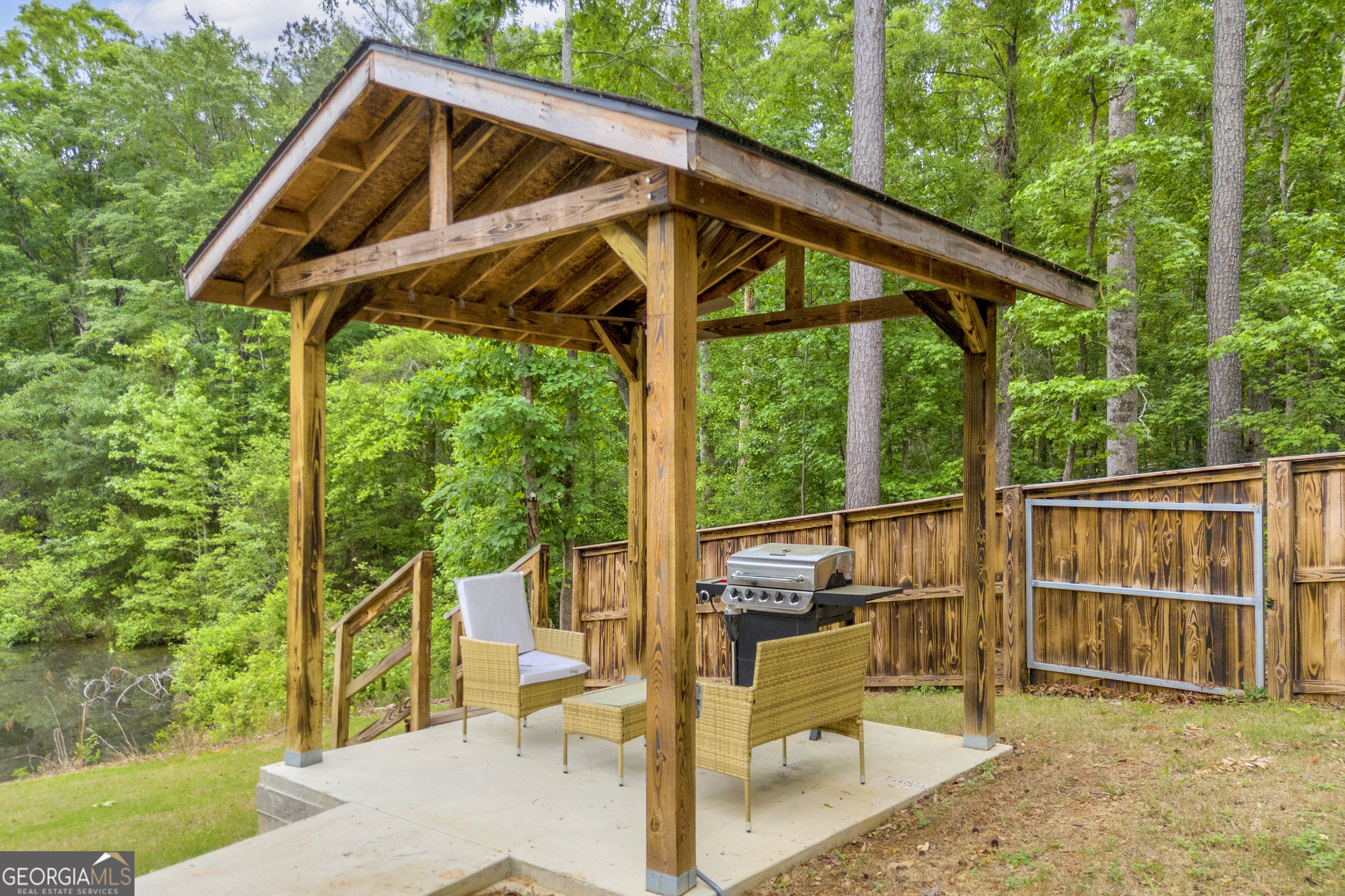 1597 Mercier Road Property Photo 21