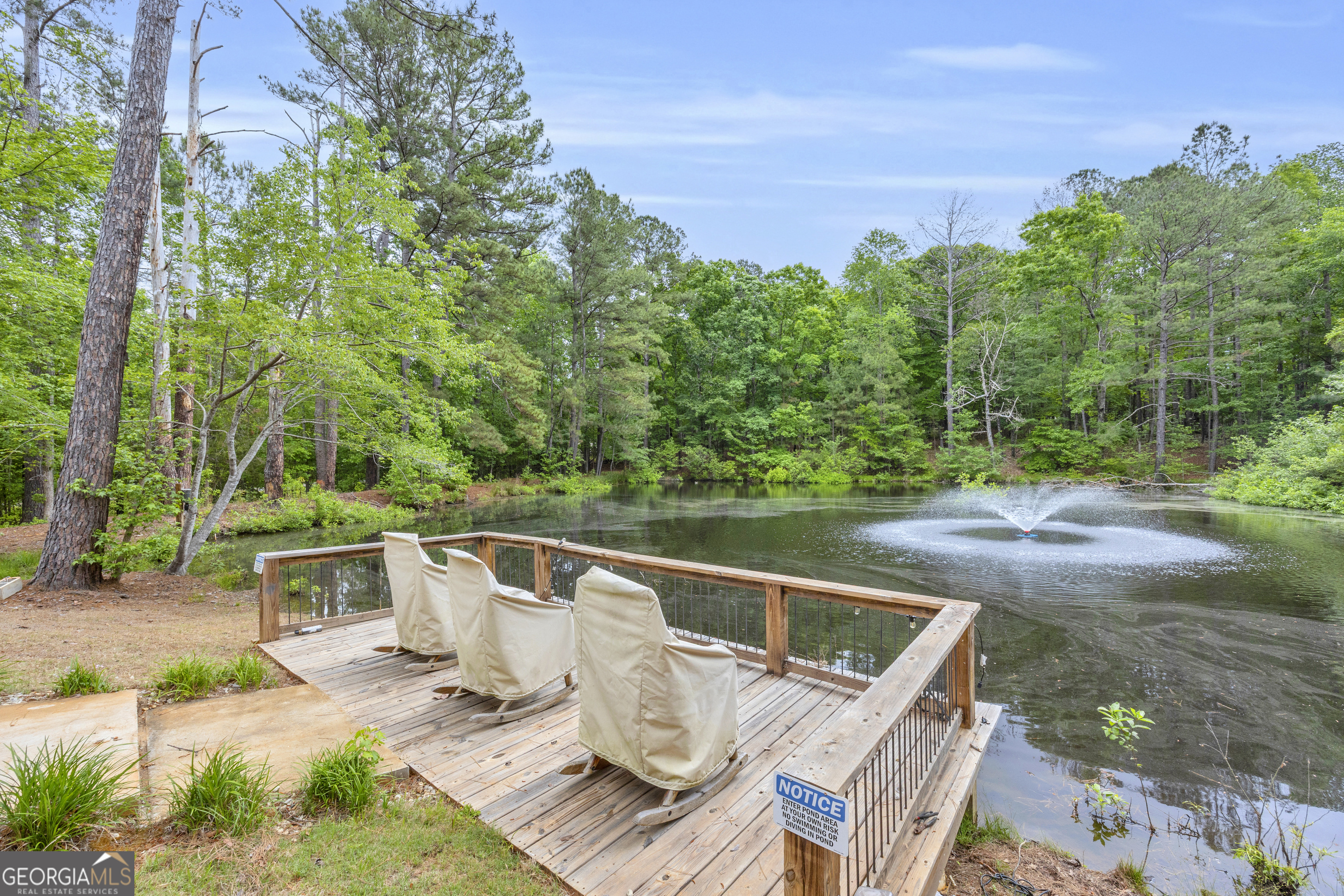 1597 Mercier Road Property Photo 25