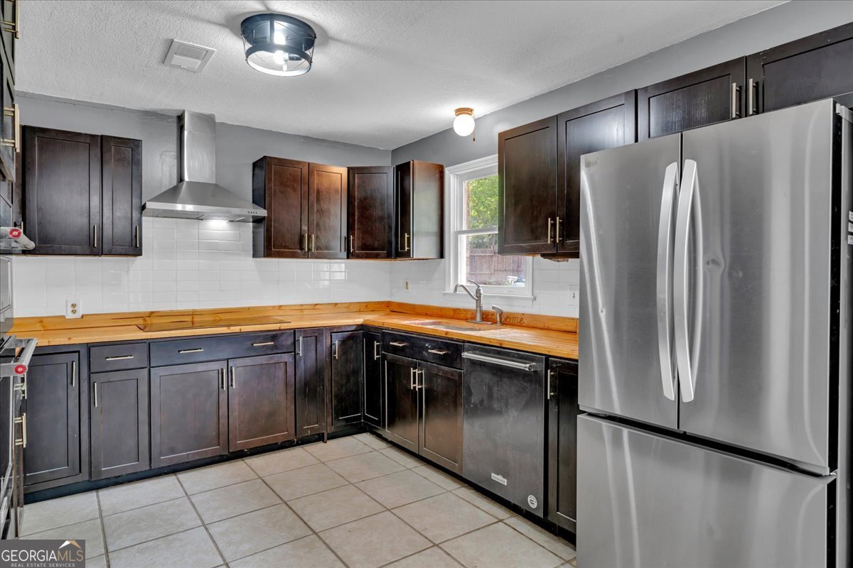 111 Weaver Road Property Photo 21