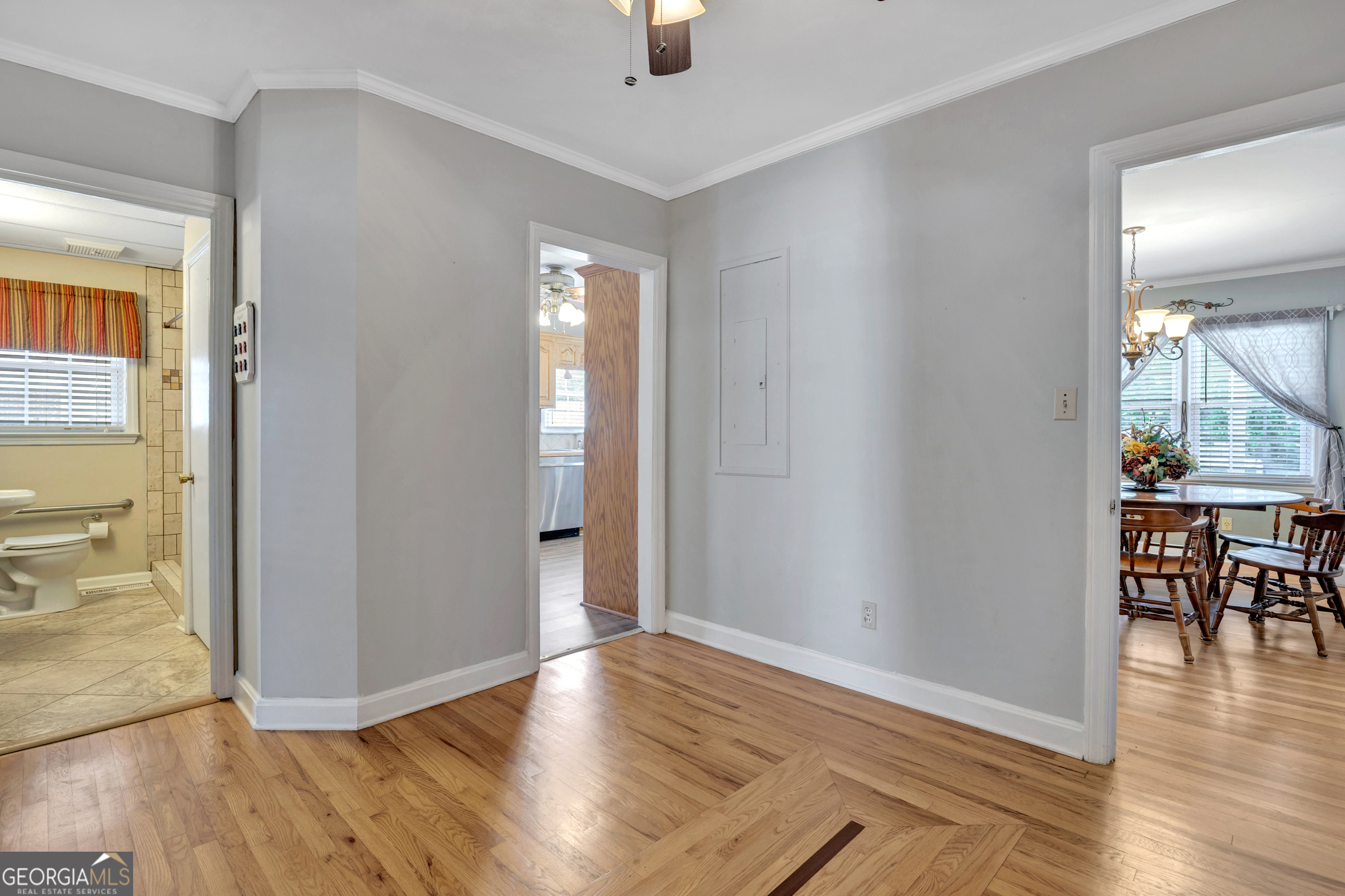 6127 Newton Drive Ne Property Photo 16