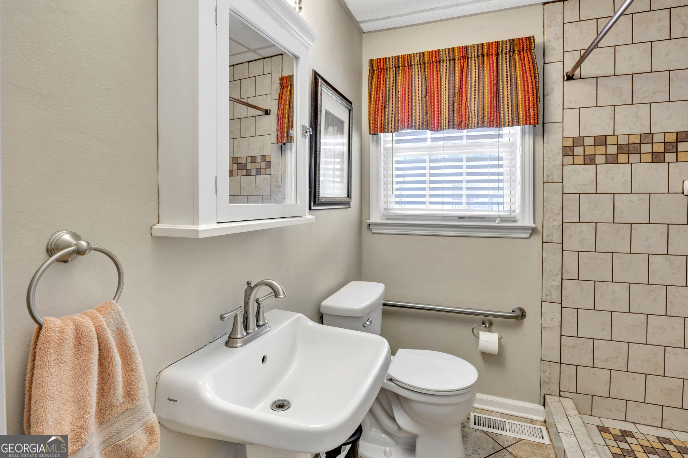 6127 Newton Drive Ne Property Photo 25