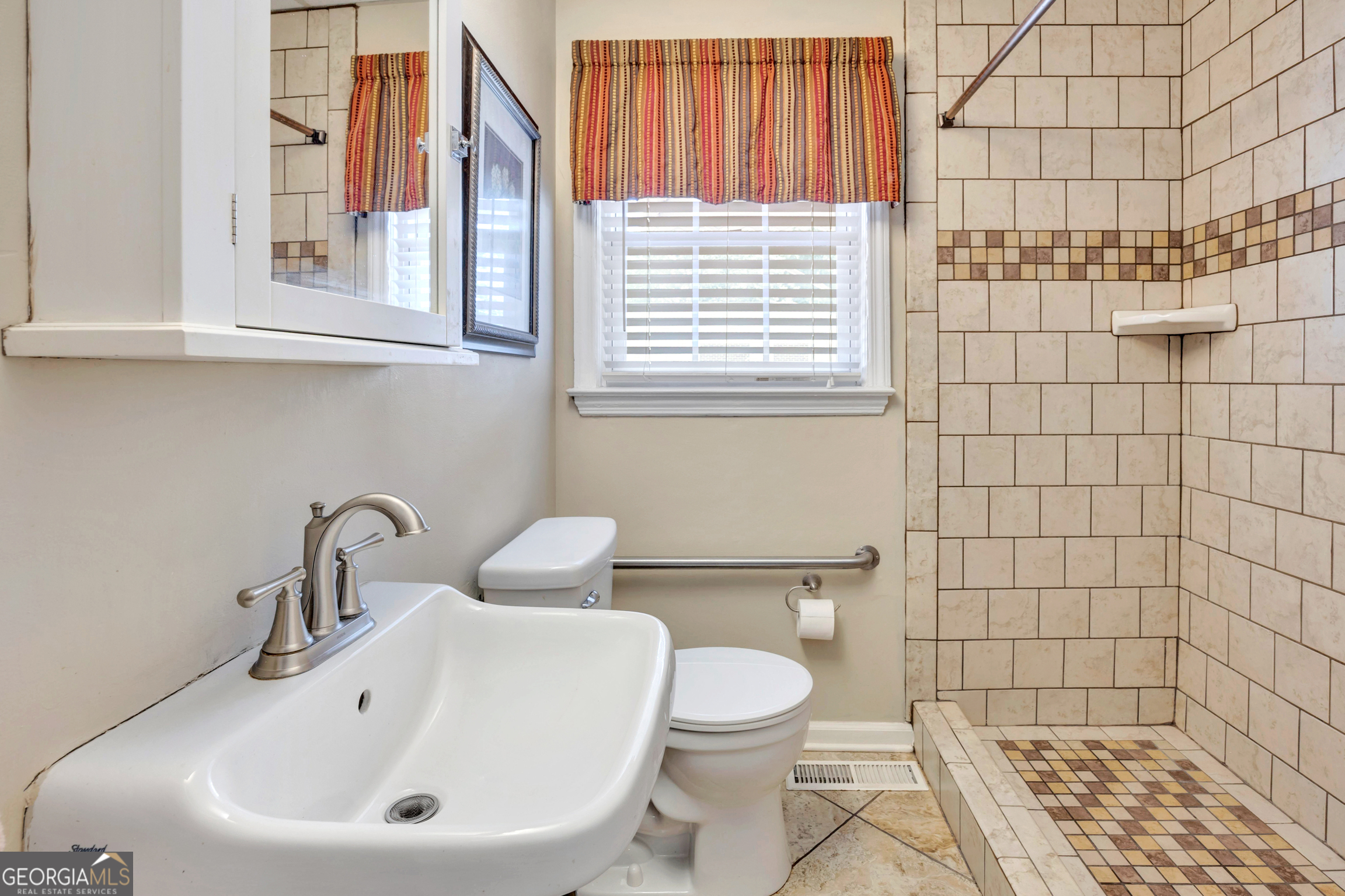 6127 Newton Drive Ne Property Photo 27