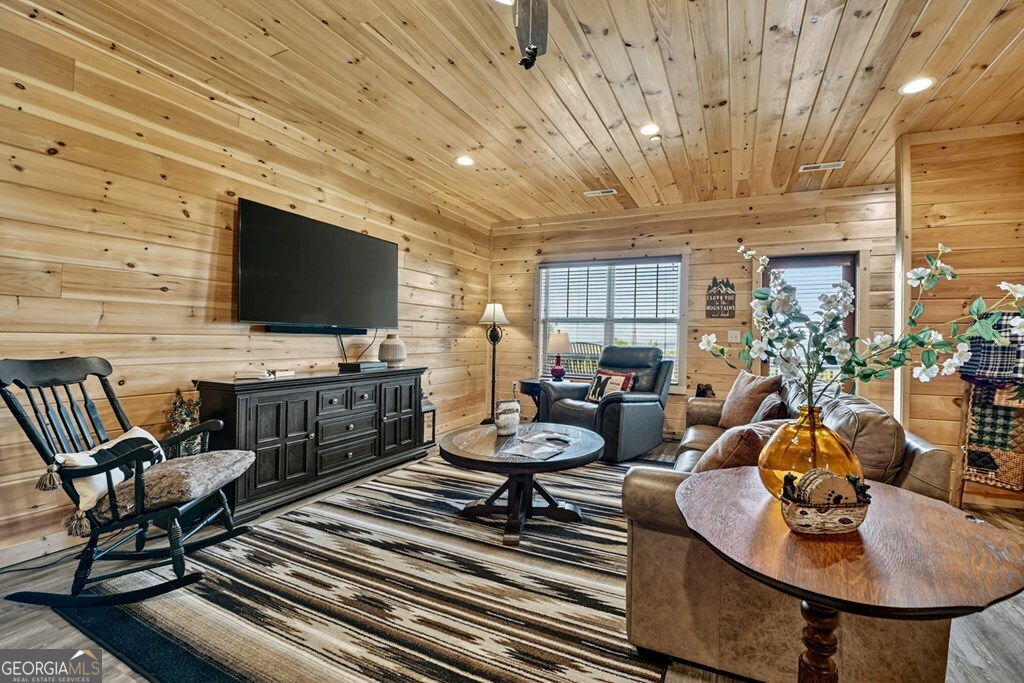 291 Tower Road Property Photo 46