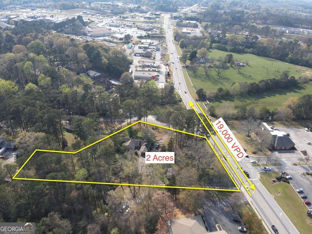 575 Leslie Drive Property Photo 2