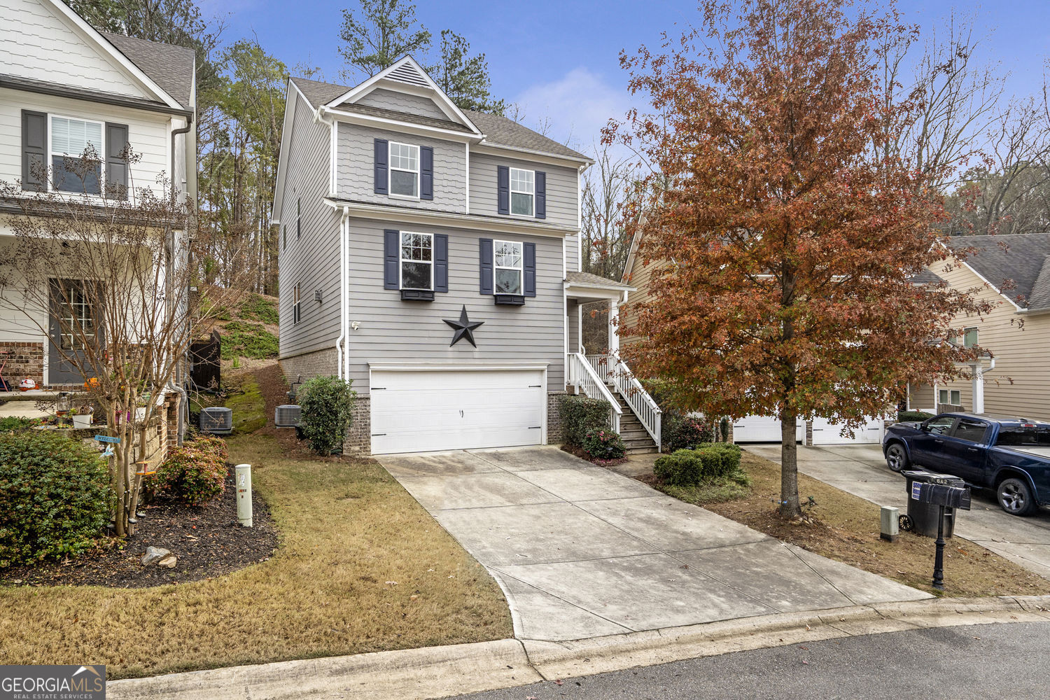 642 Royal Crest Court Property Photo 1