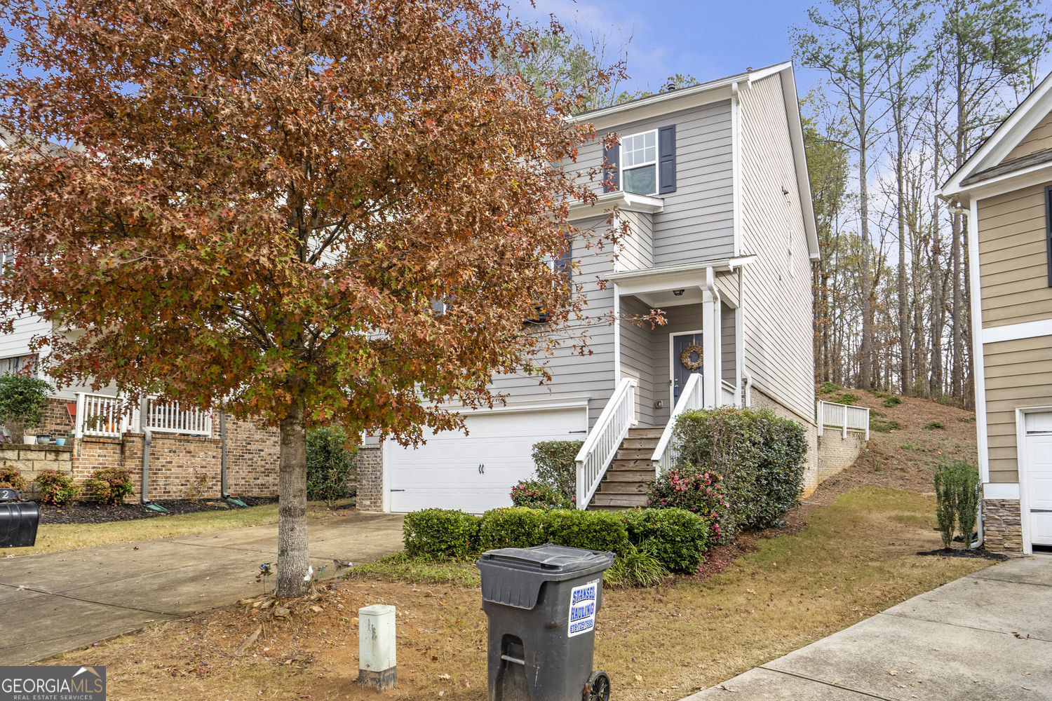 642 Royal Crest Court Property Photo 3