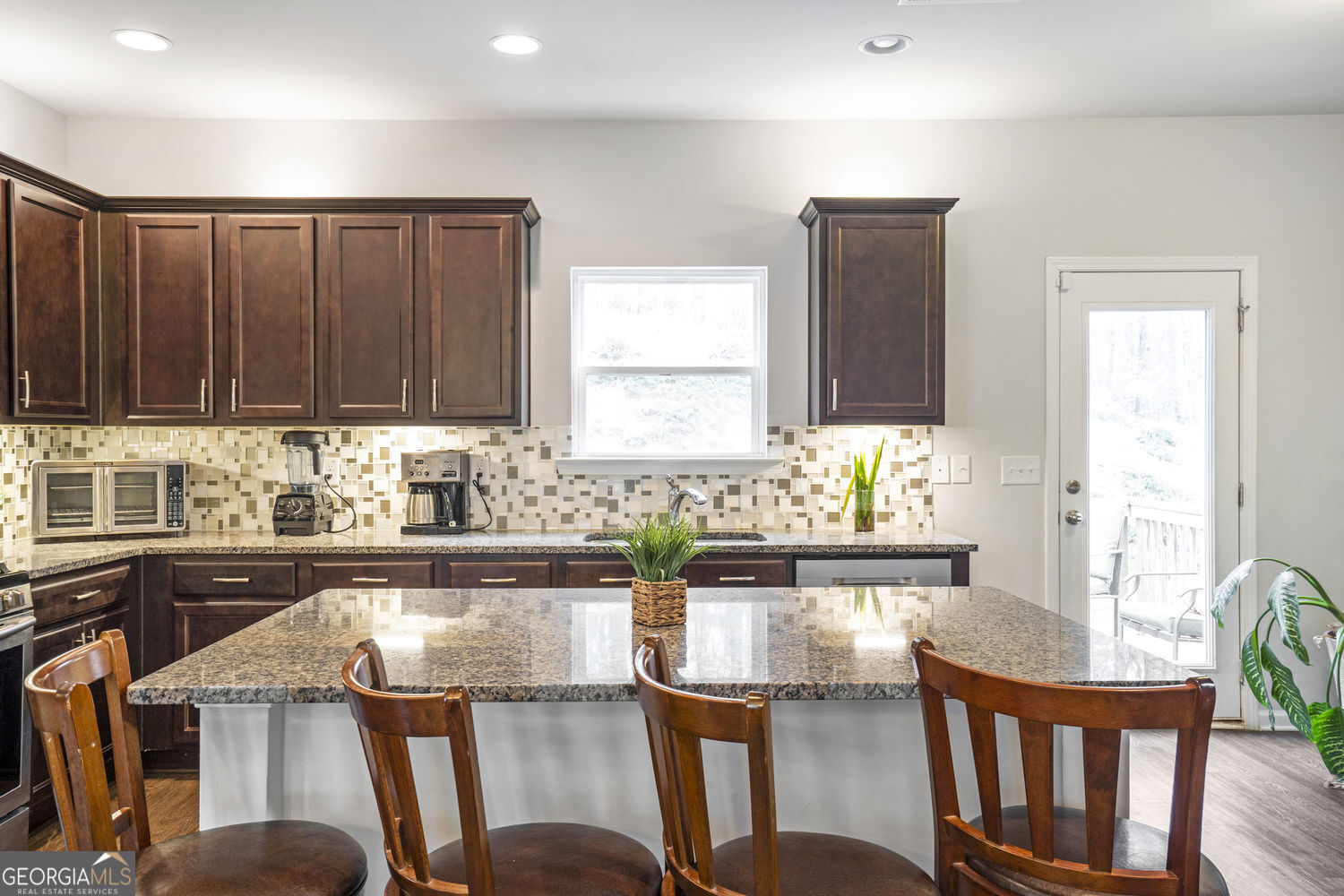 642 Royal Crest Court Property Photo 12