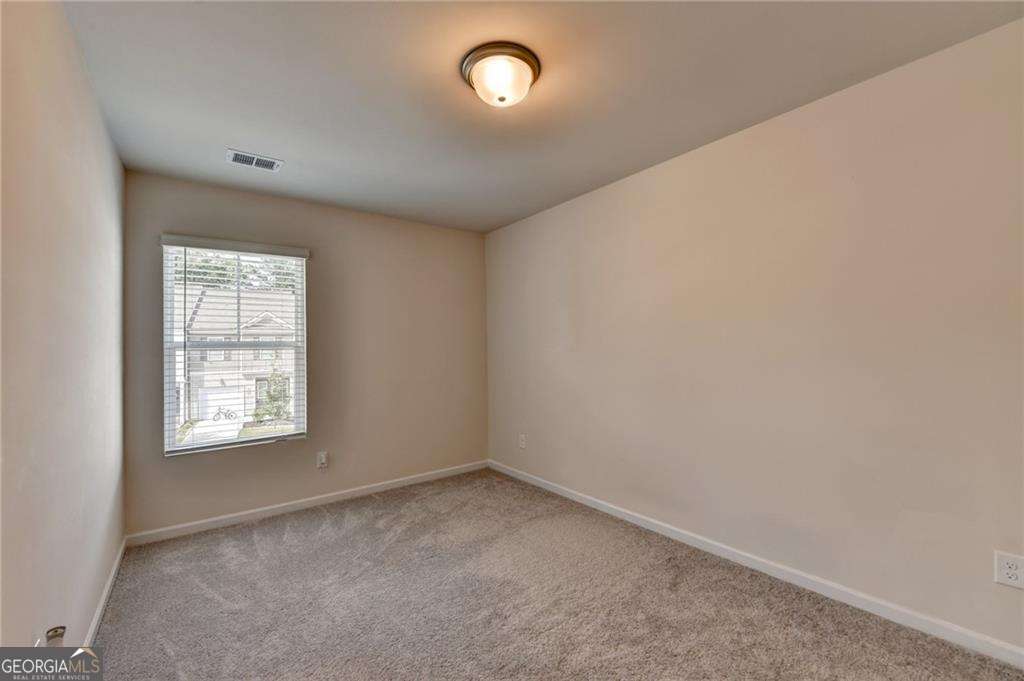 120 Buckingham Lane Property Photo 12