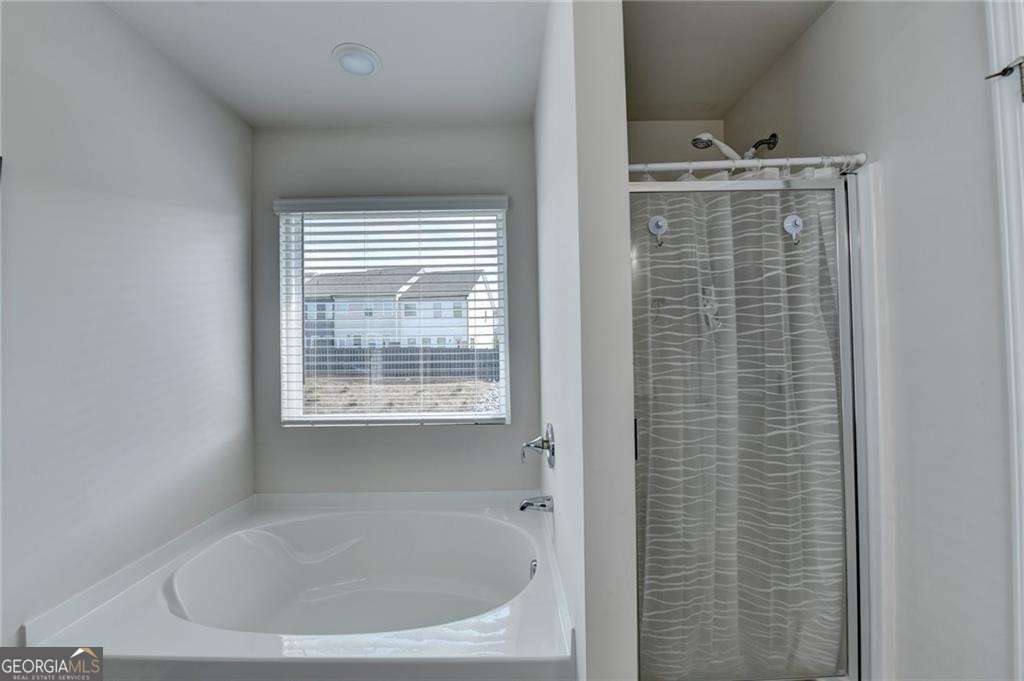 120 Buckingham Lane Property Photo 18