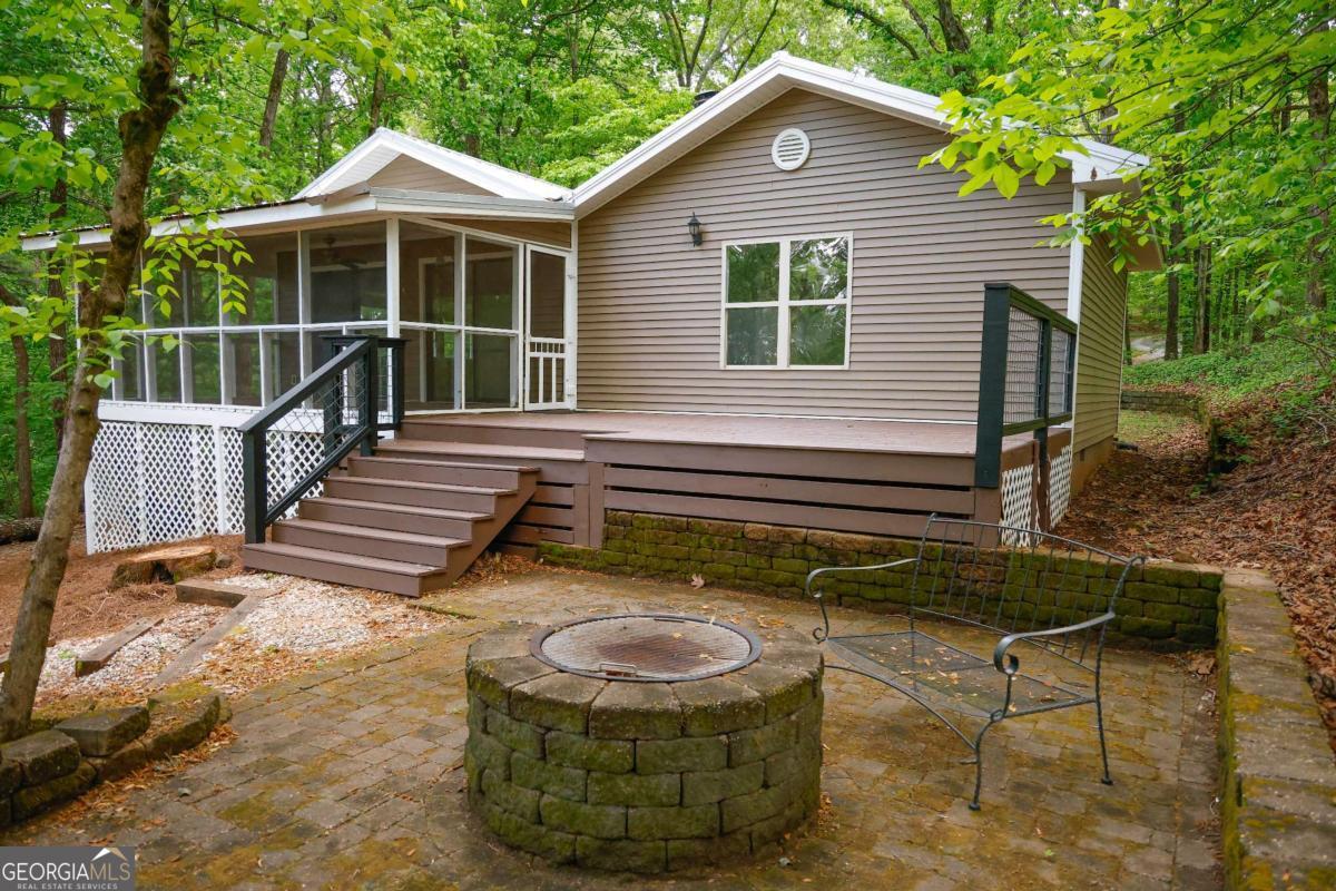 452 Laina Bennett Road