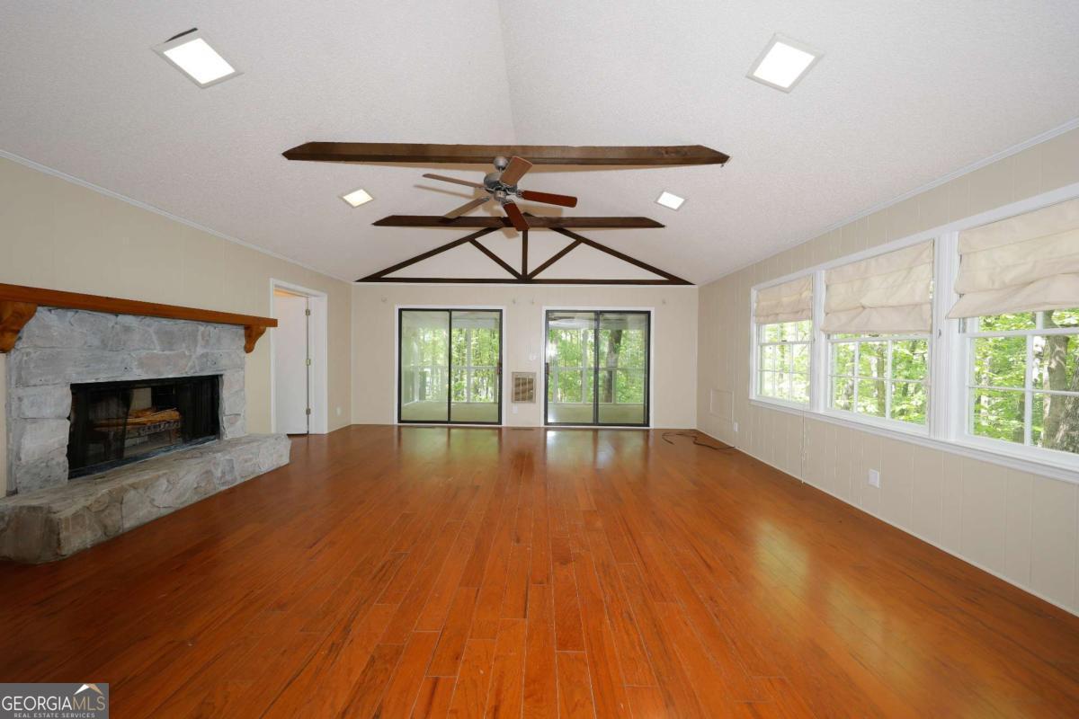 452 Laina Bennett Road Property Photo 15