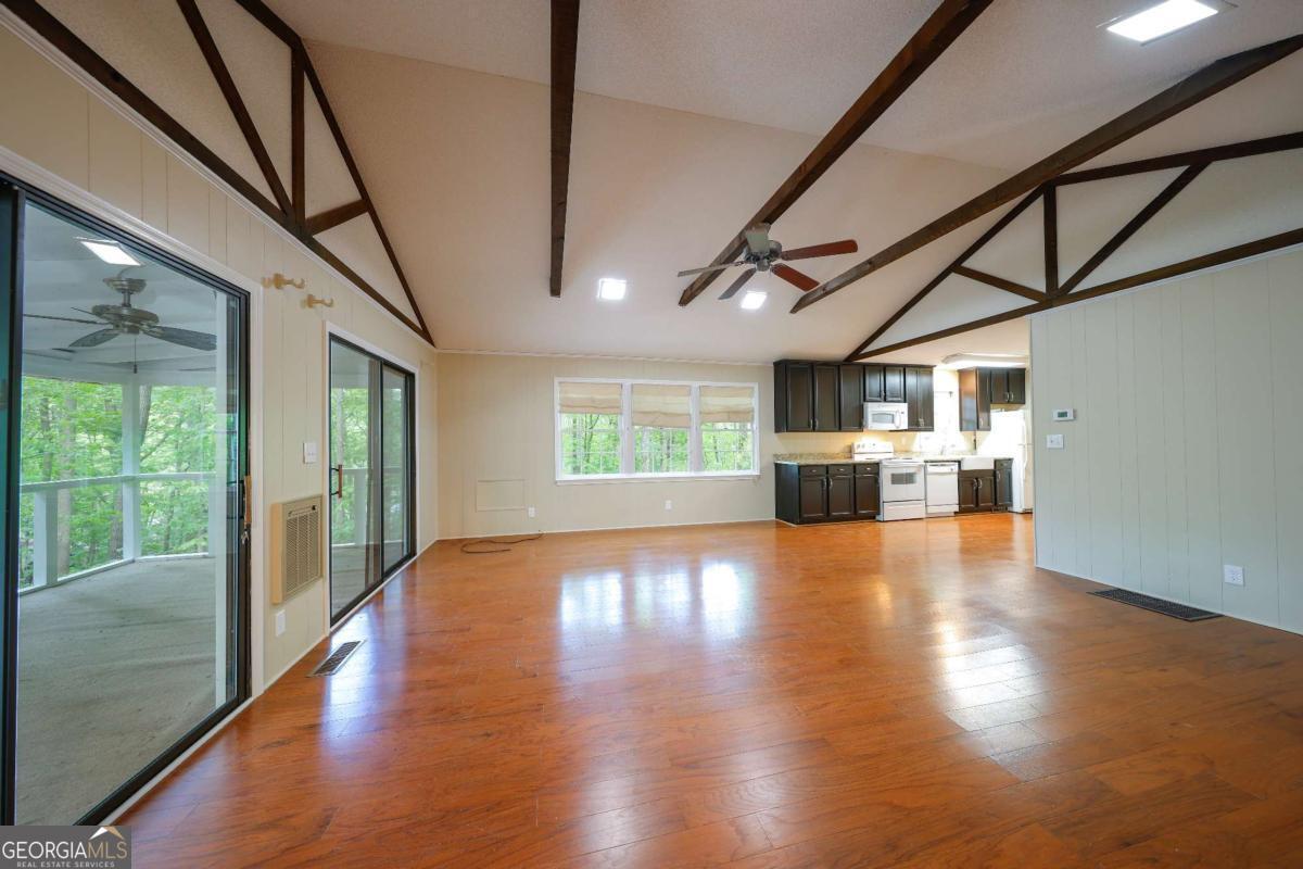 452 Laina Bennett Road Property Photo 20
