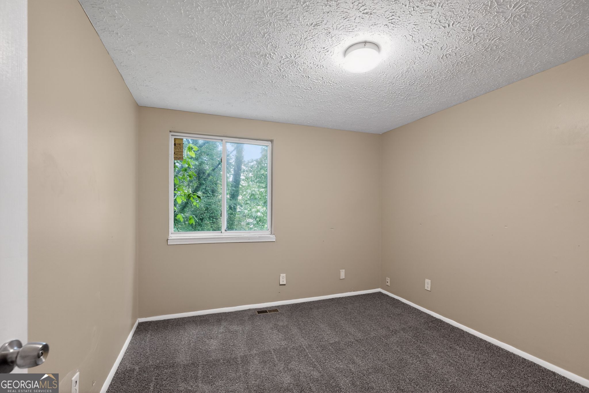 2075 Countydown Lane Property Photo 8
