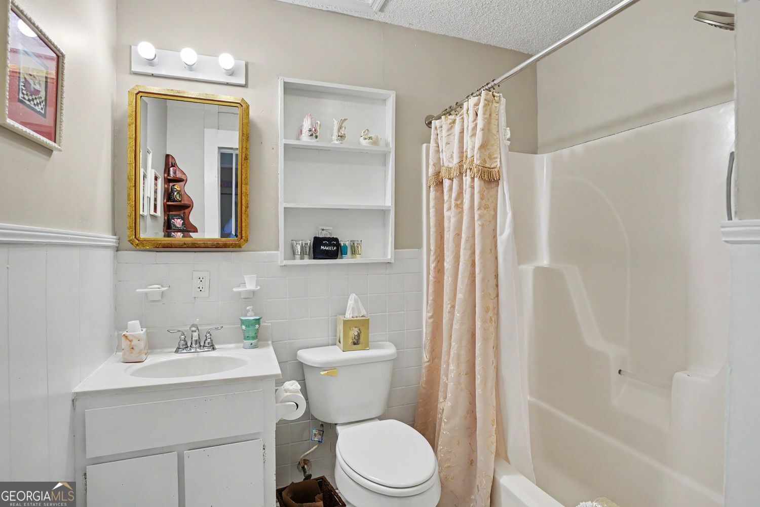 209 Osborne Street Property Photo 17