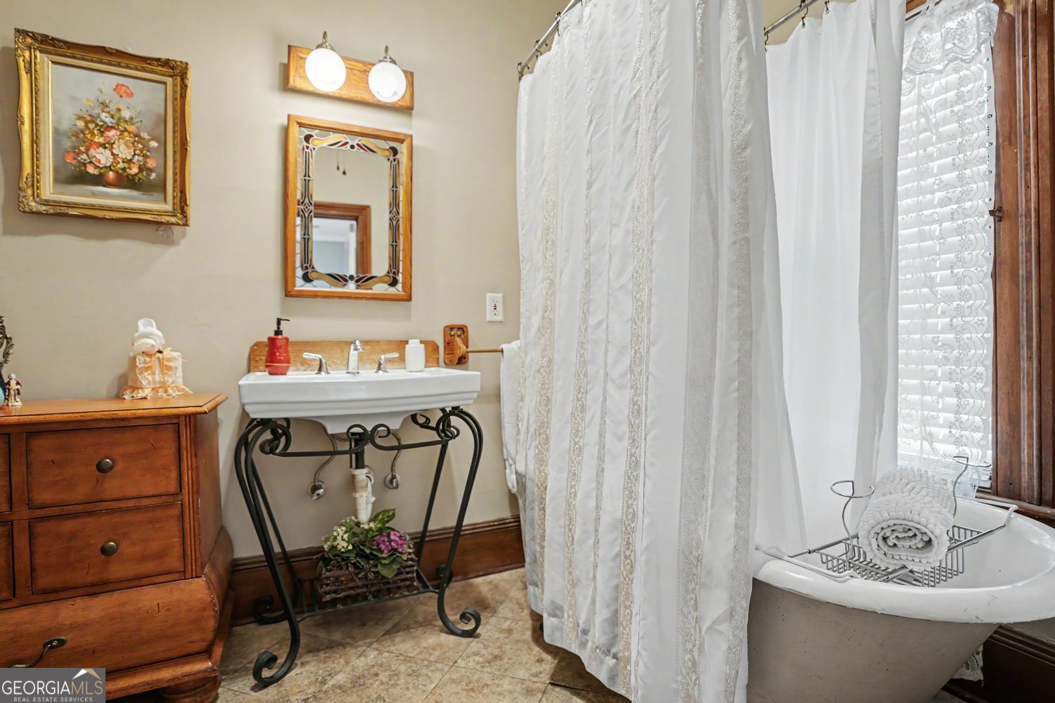 209 Osborne Street Property Photo 35