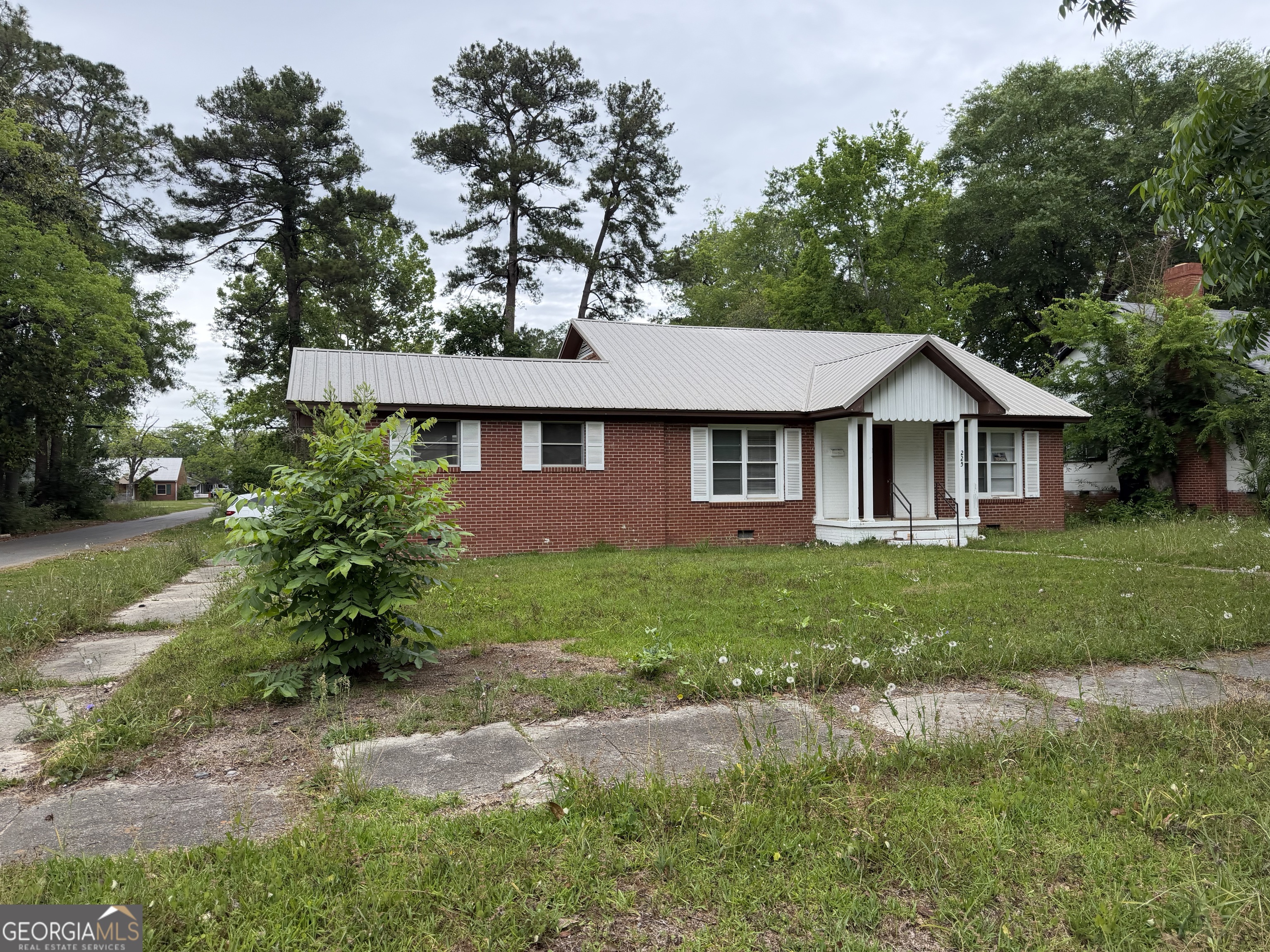 225 W Jessamine Street Property Photo 1