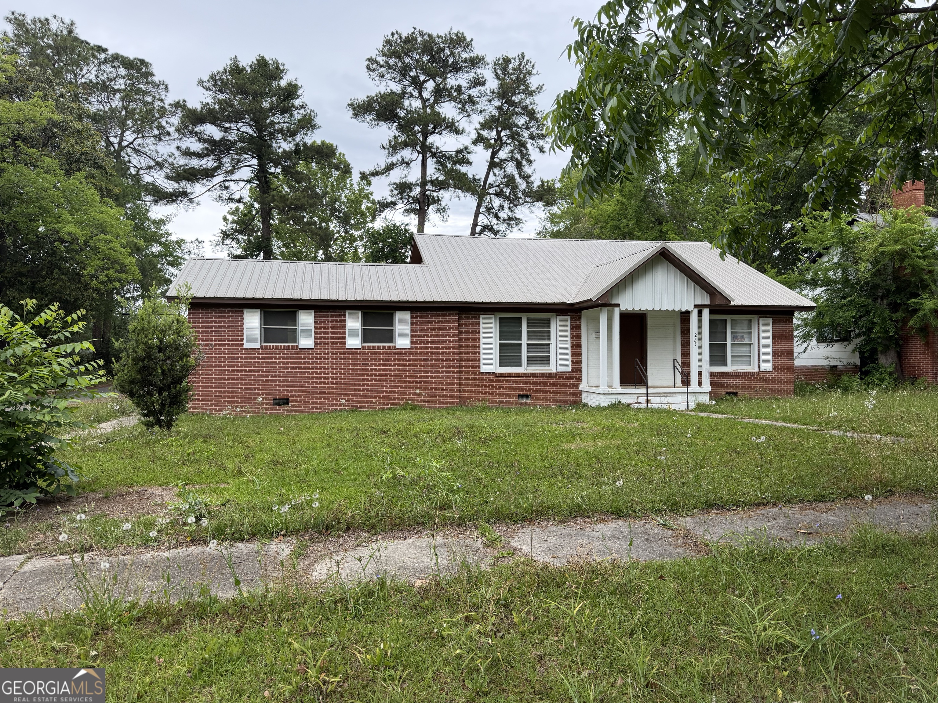 225 W Jessamine Street Property Photo 2