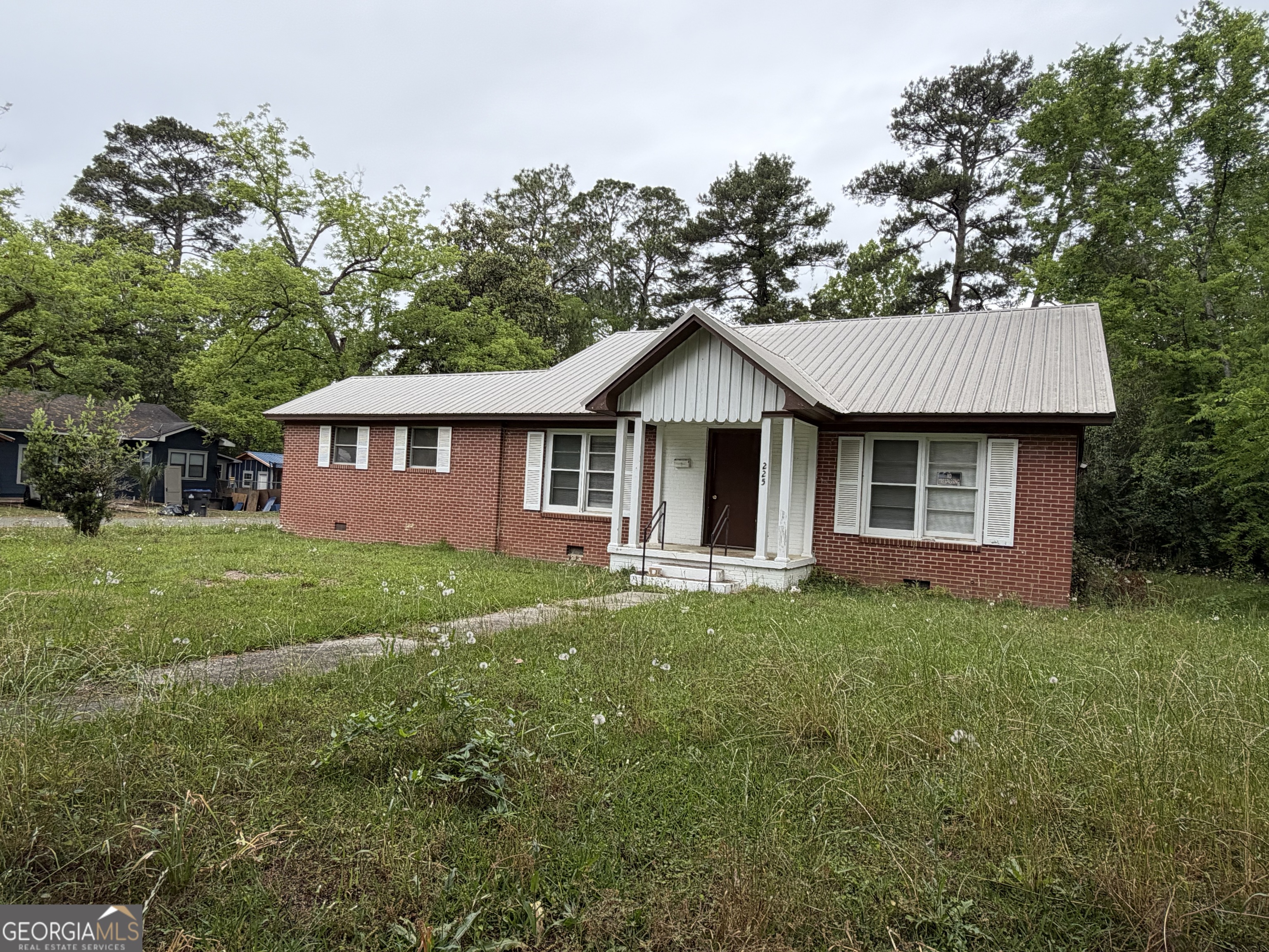 225 W Jessamine Street Property Photo 5