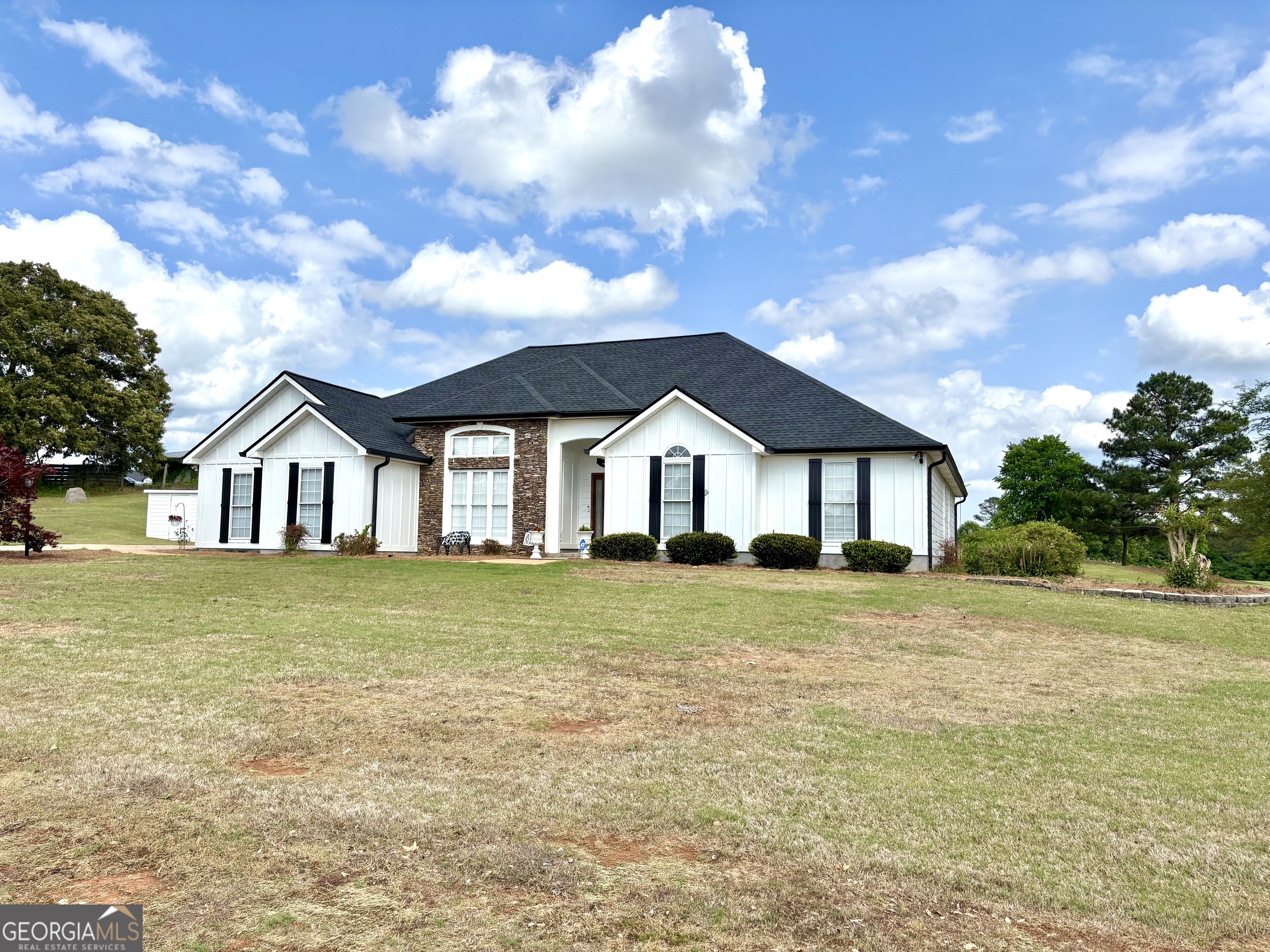 102 Troon Way Property Photo 3