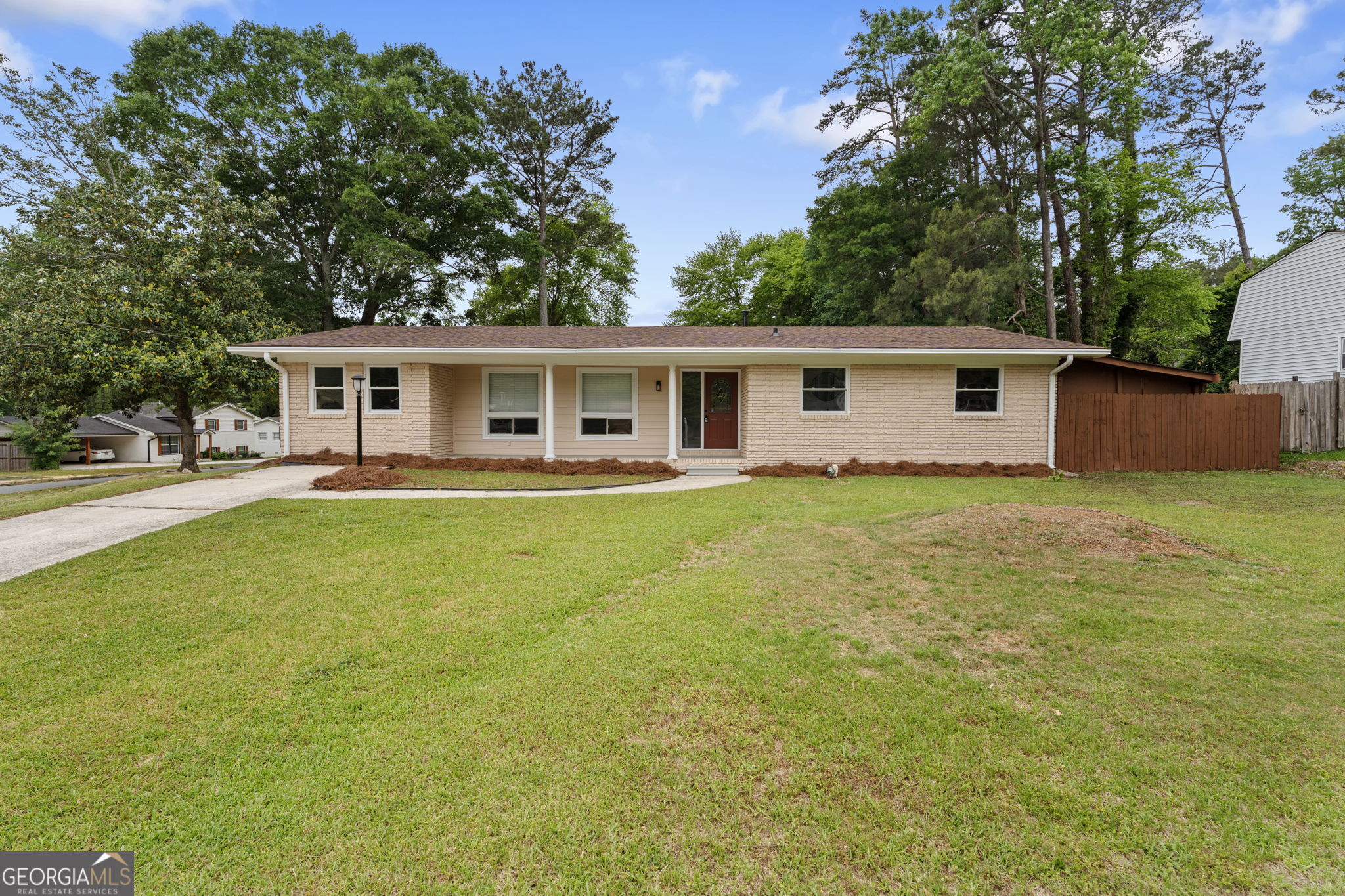 6463 Maddox Road Property Photo 2