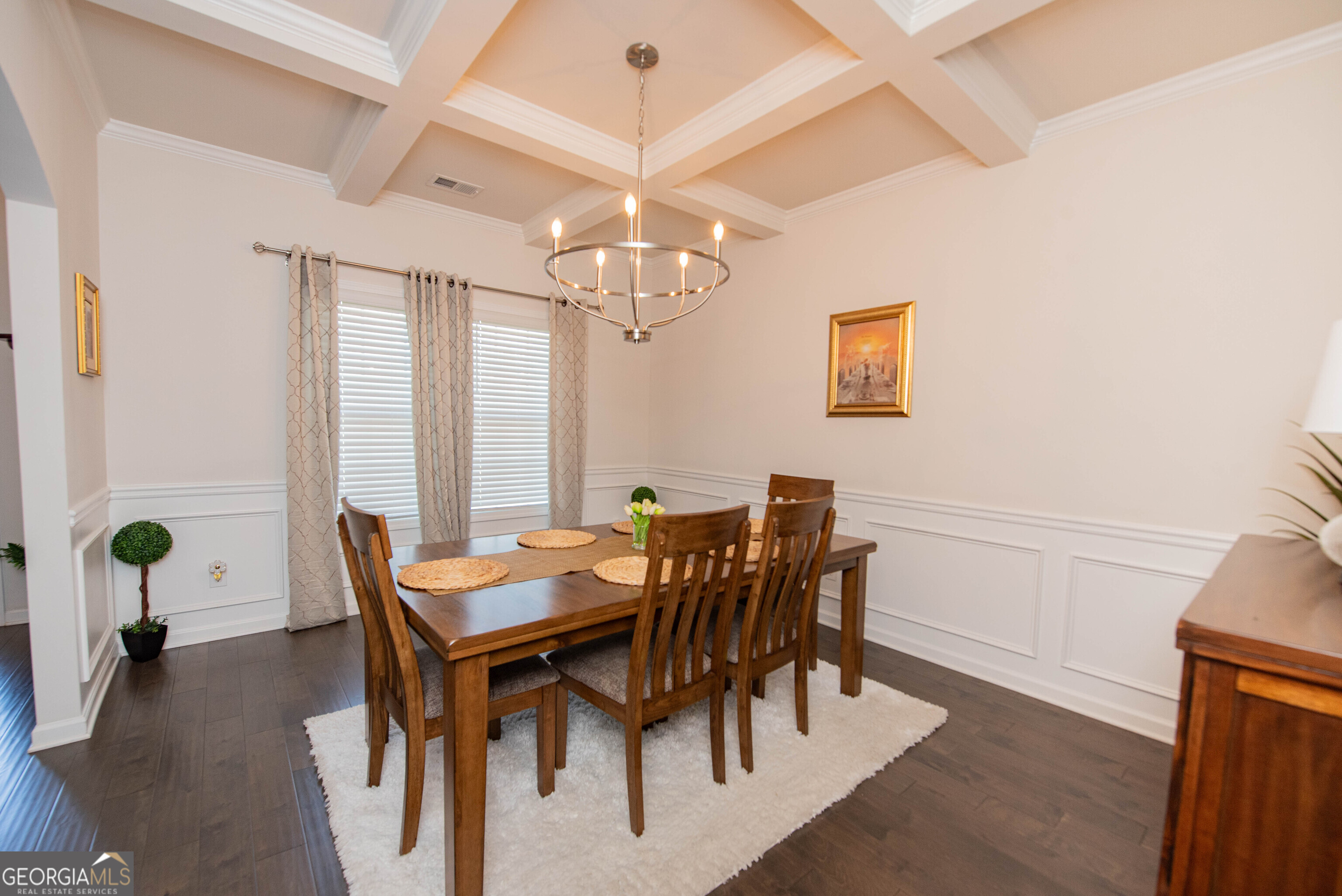 125 Amberley Court Property Photo 8