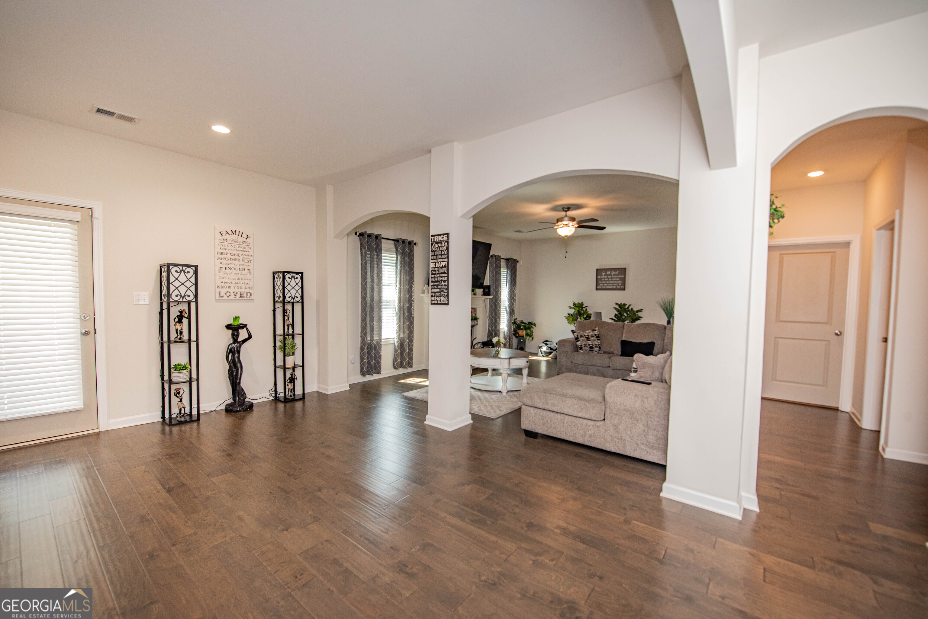 125 Amberley Court Property Photo 12