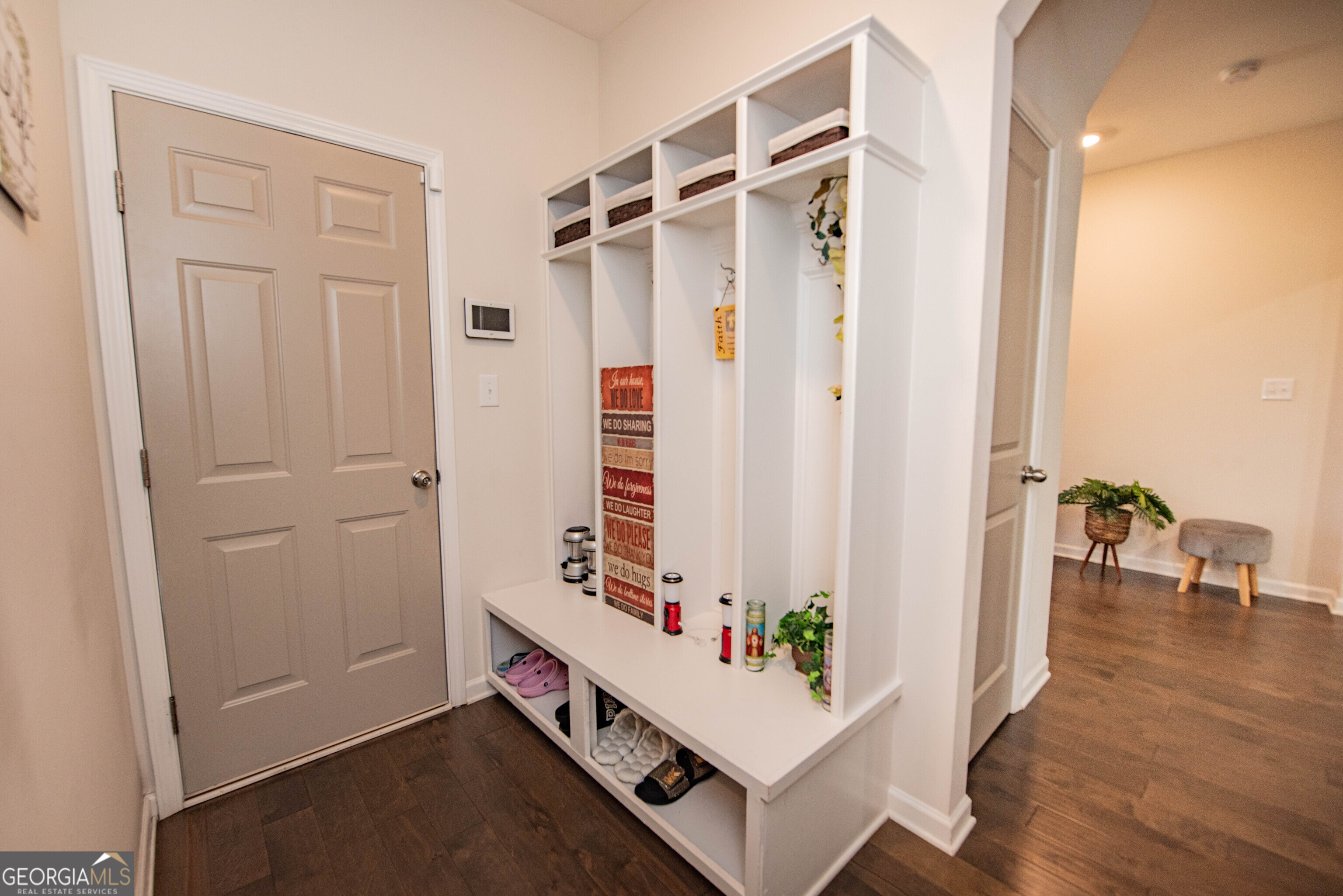 125 Amberley Court Property Photo 29