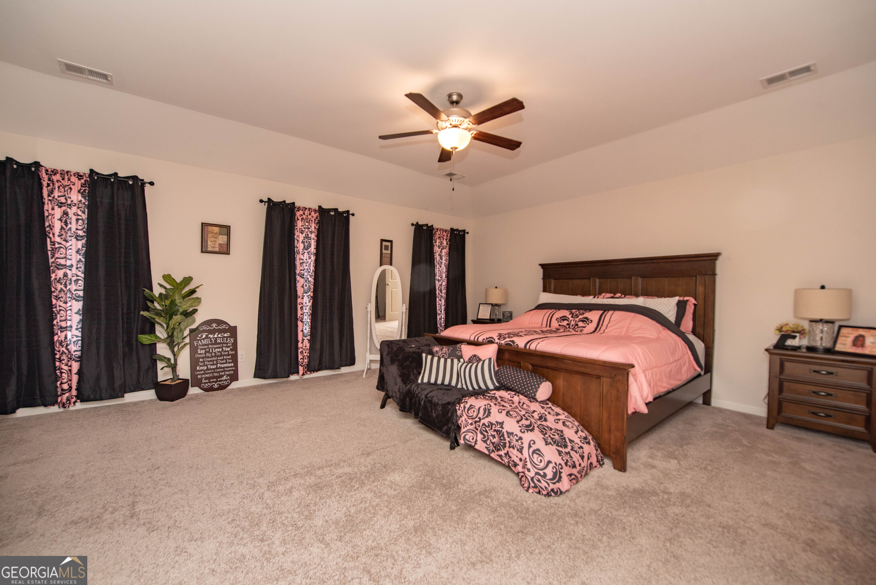125 Amberley Court Property Photo 36