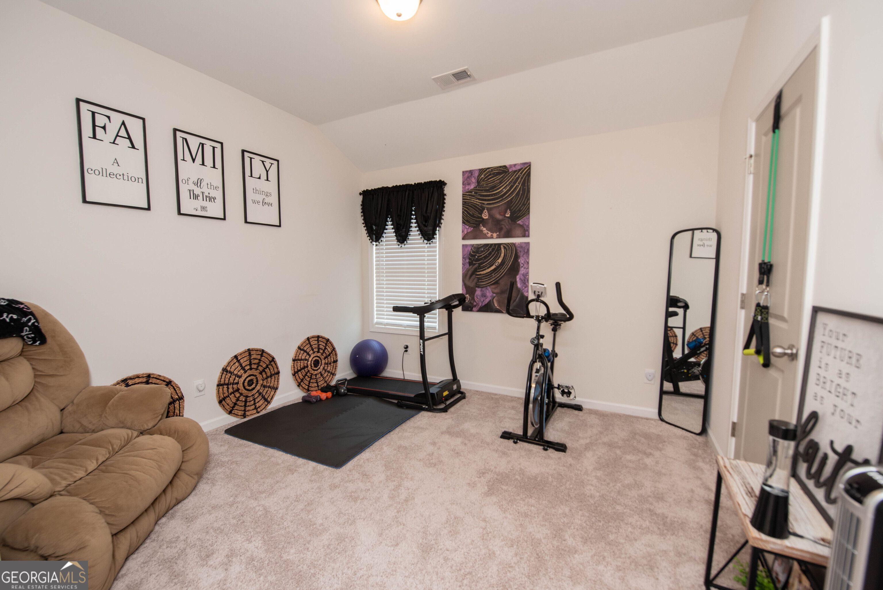 125 Amberley Court Property Photo 46