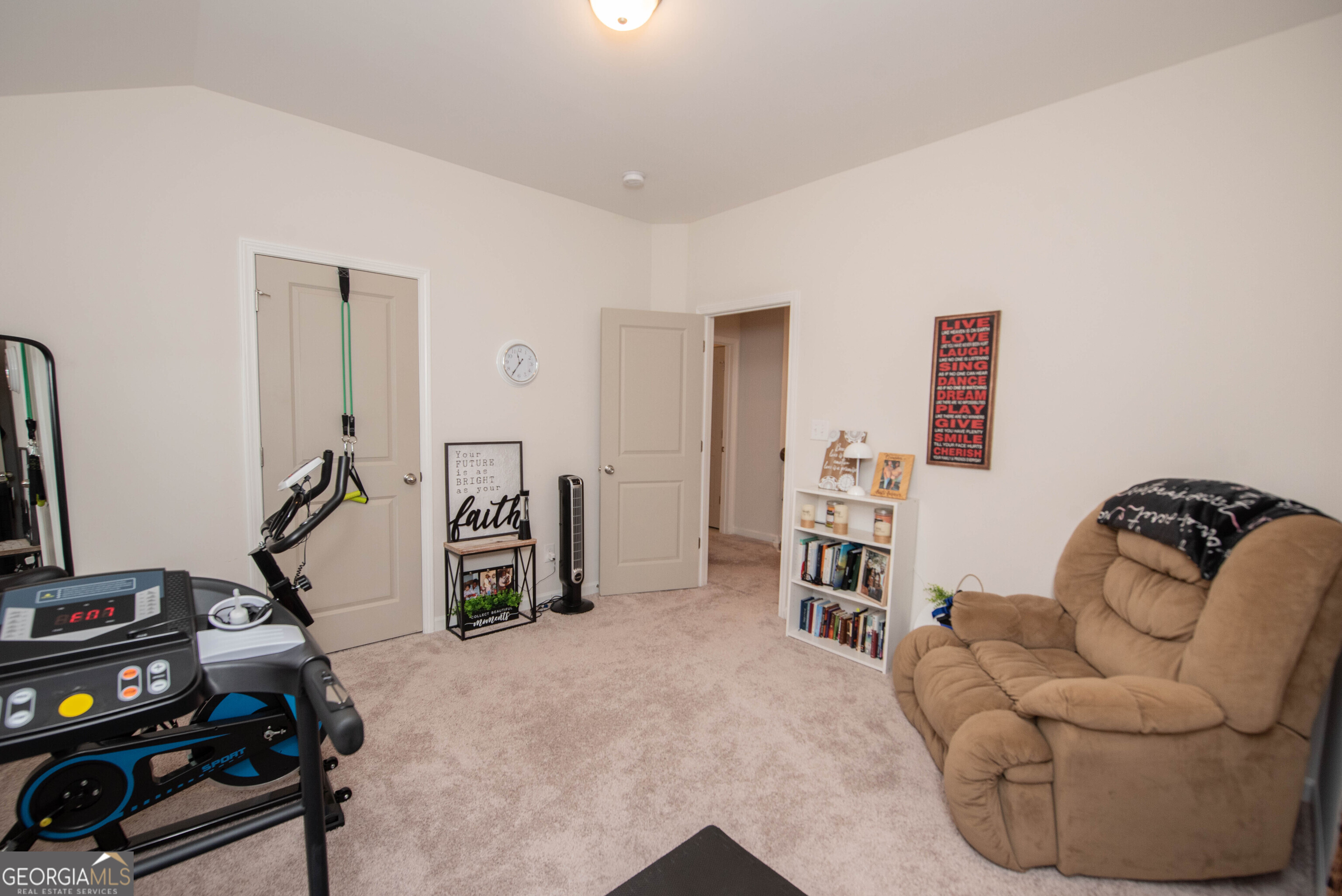 125 Amberley Court Property Photo 47