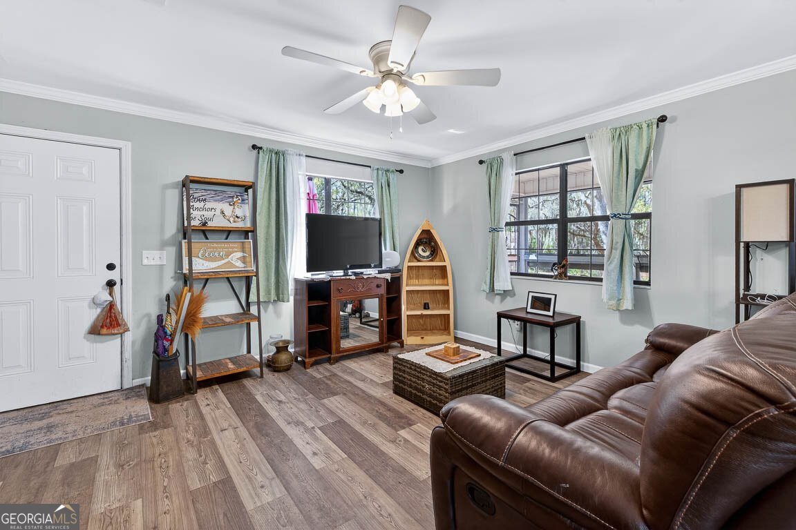 33 Warren Avenue Property Photo 4