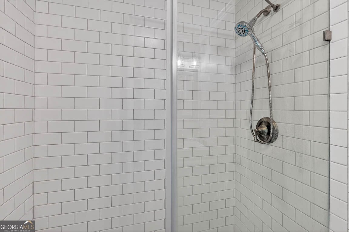 33 Warren Avenue Property Photo 13