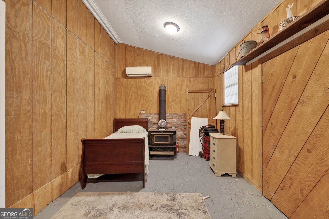 33 Warren Avenue Property Photo 24