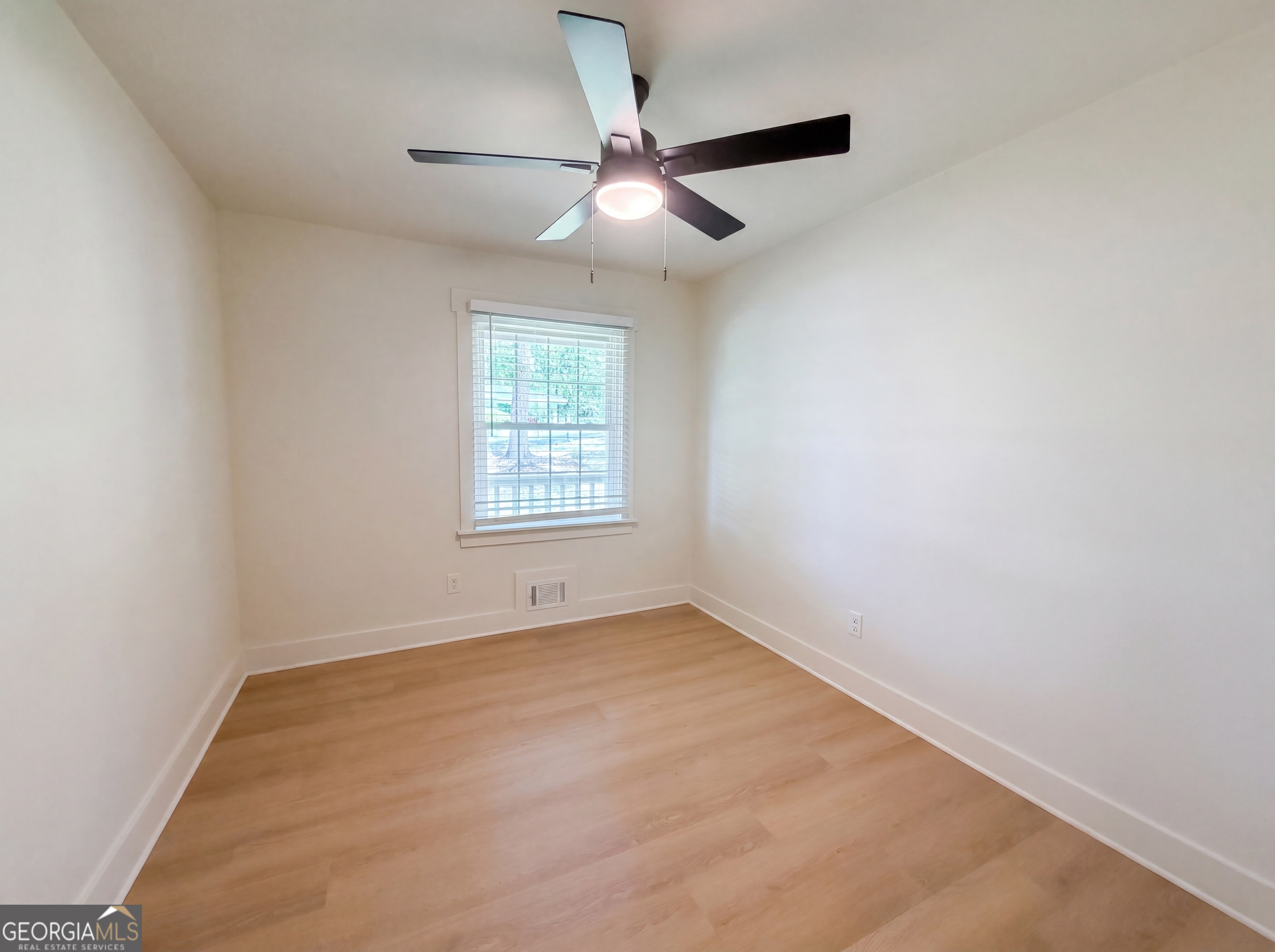 4747 Nelda Drive Property Photo 11