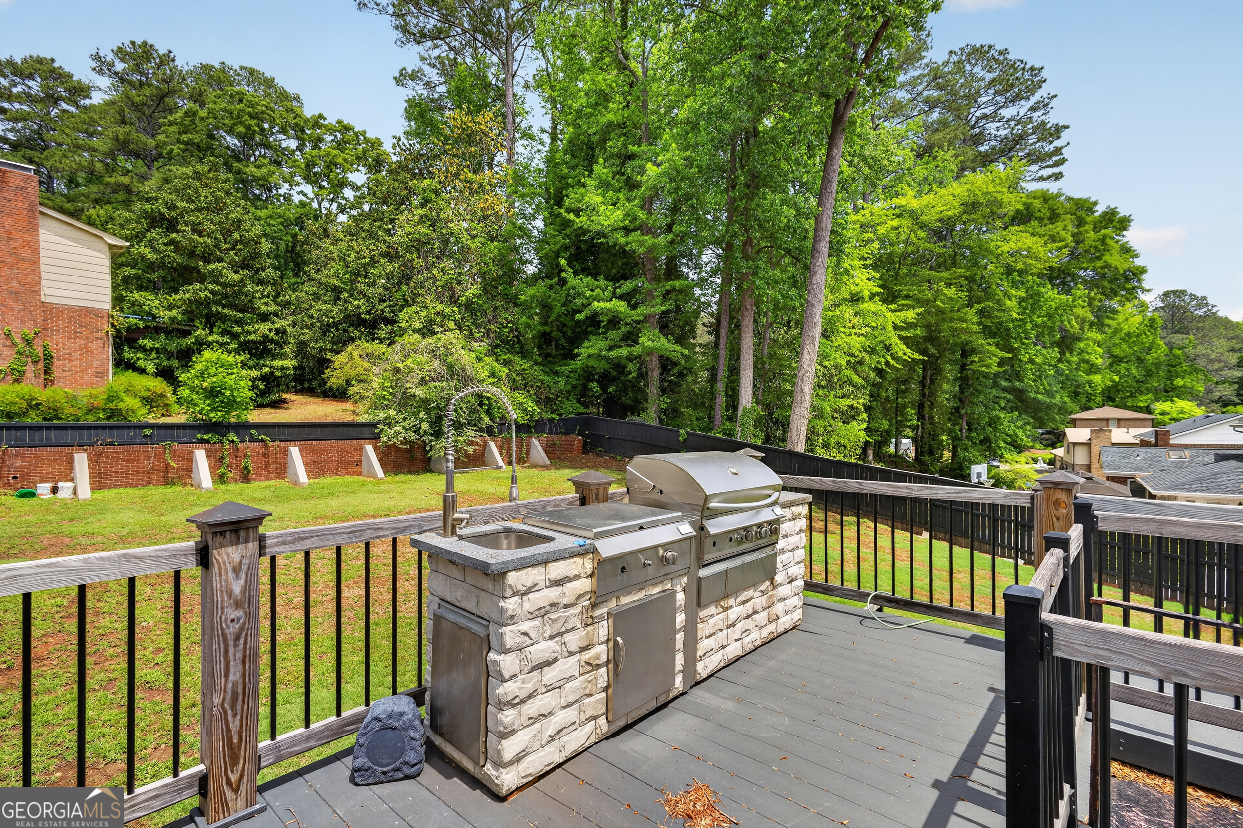 3450 Old Fairburn Road Property Photo 4