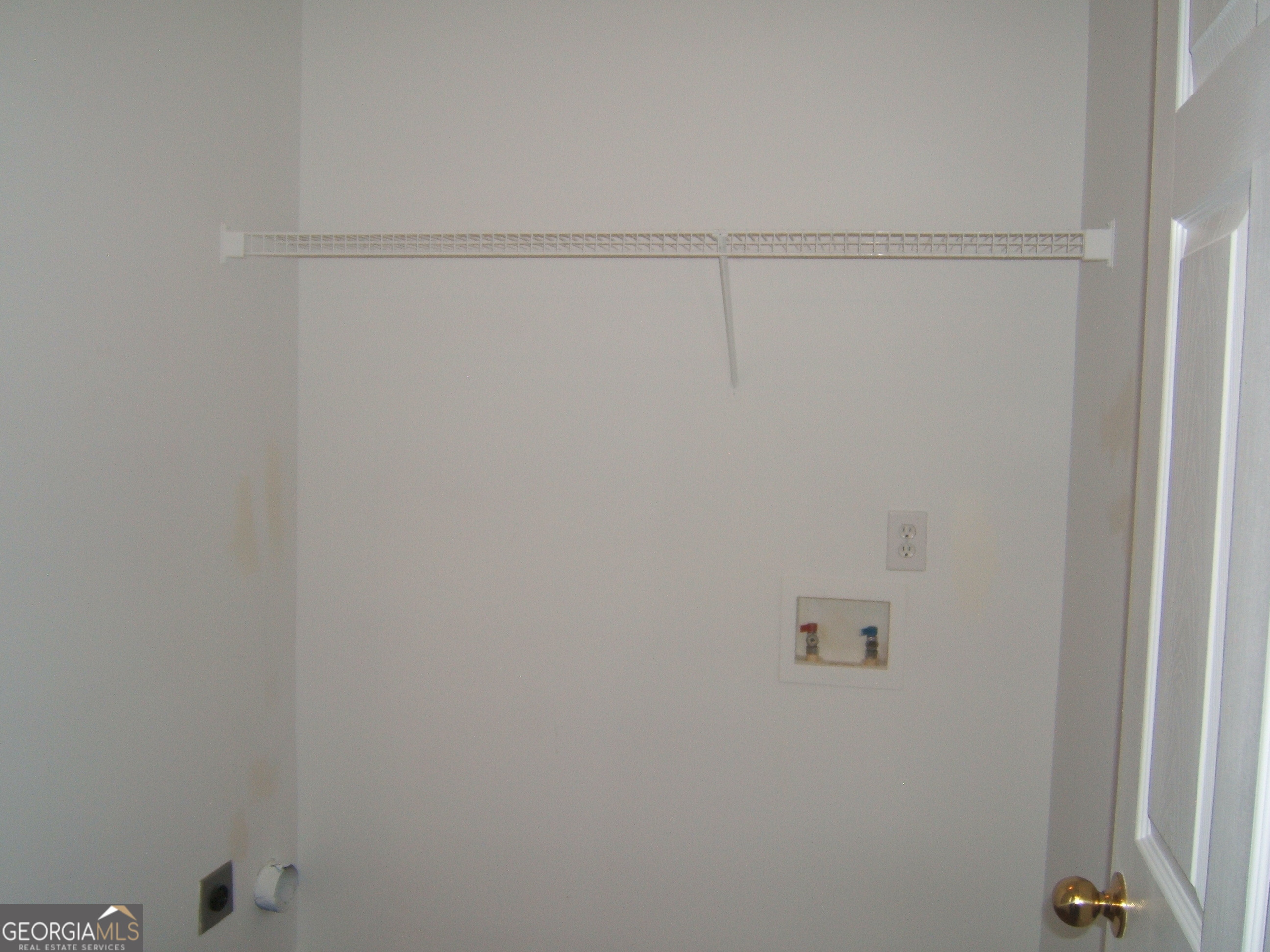 7202 Georges Way Property Photo 9