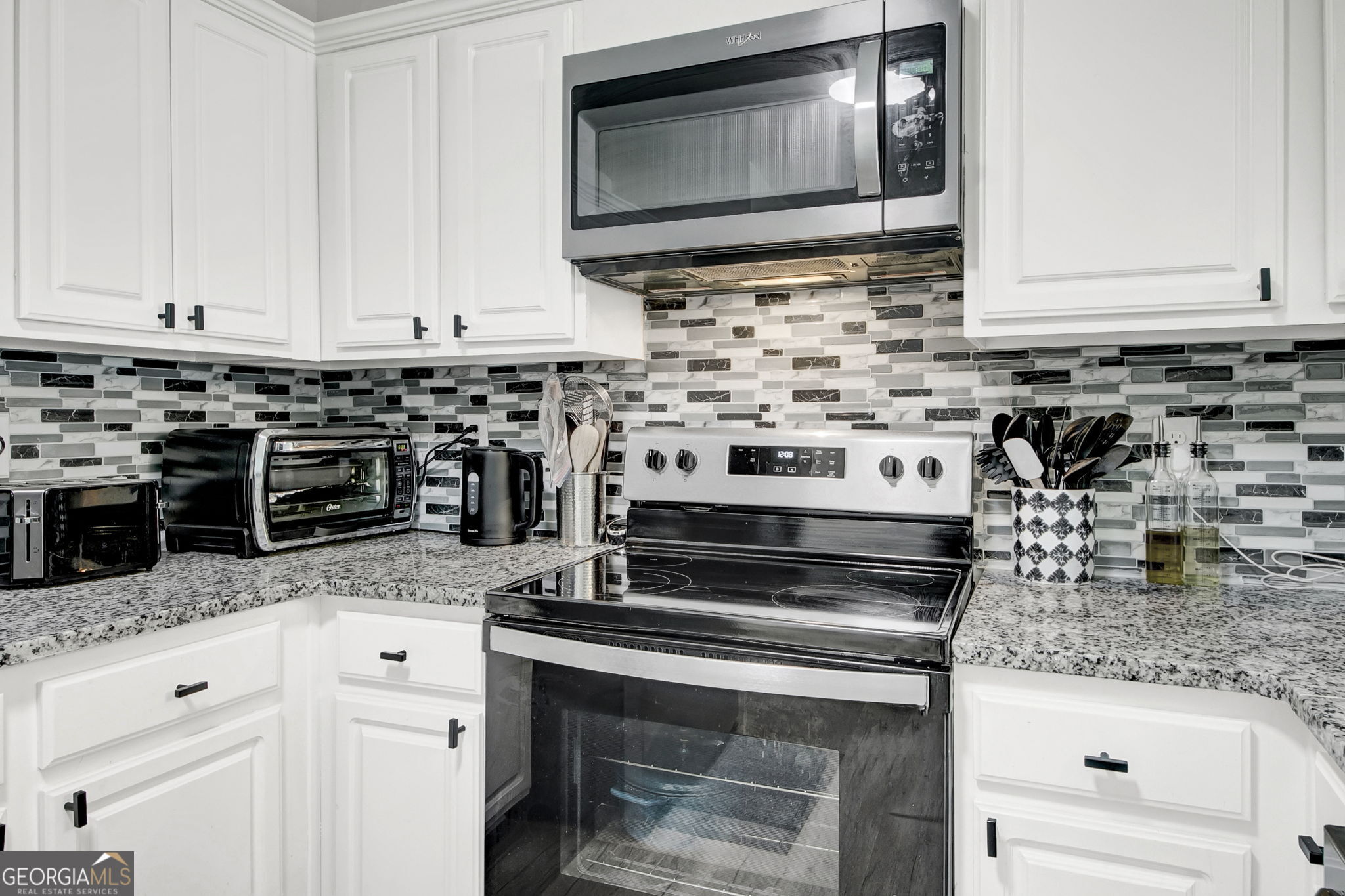 5356 Creekview Way Property Photo 8