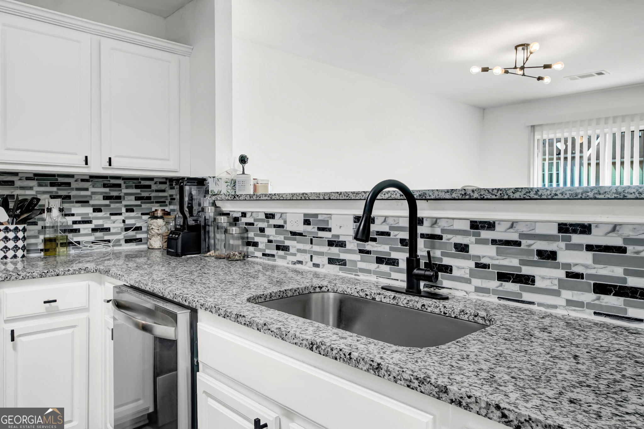 5356 Creekview Way Property Photo 10